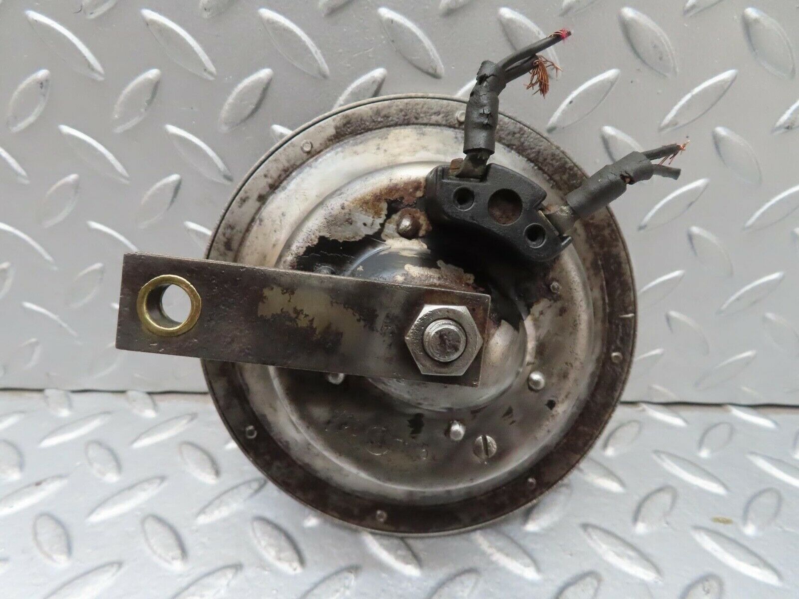 13170 Mercedes-Benz W111 220S Horn Bosch HO/FSA 12/9