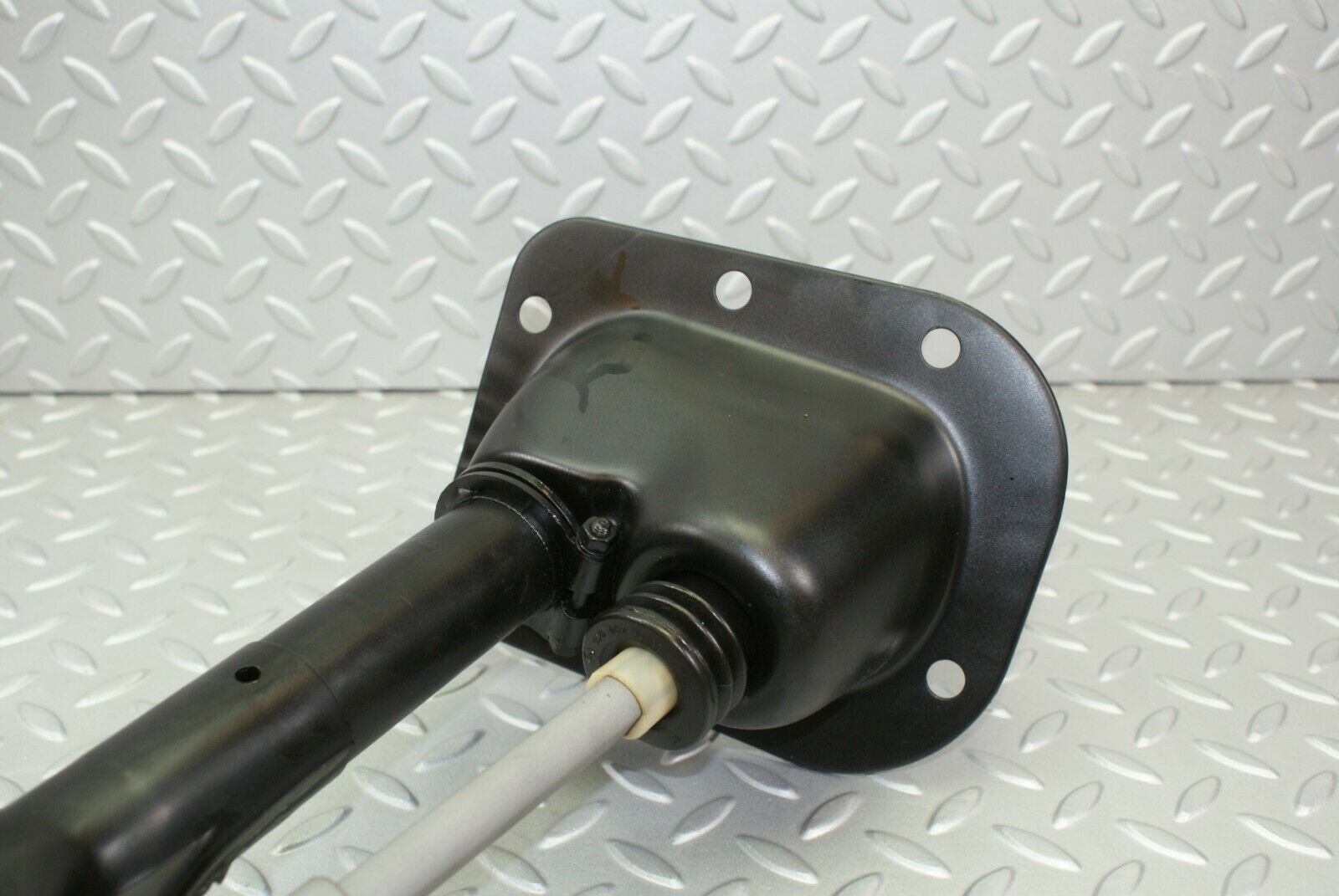 3210 Mercedes-Benz W115 220D Steering Column