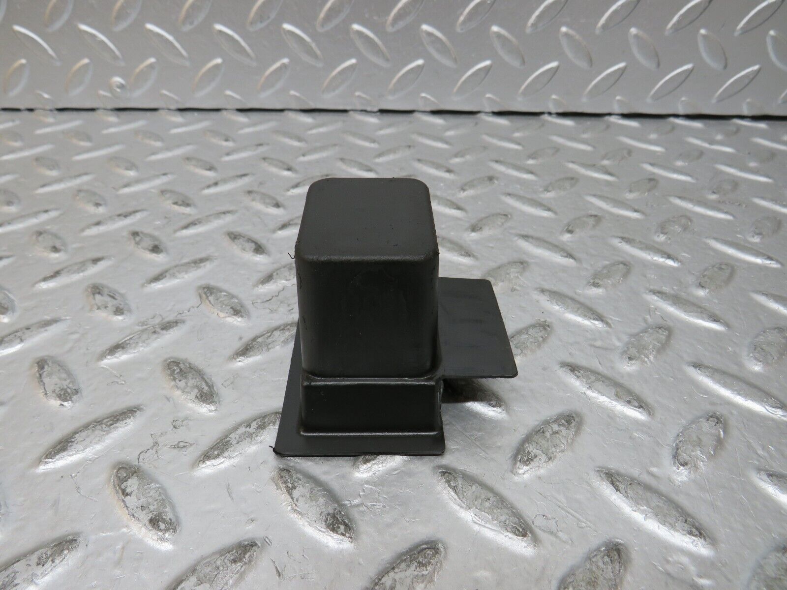 27263 Mercedes-Benz W123 280E Electric Window Switch Bucket 1238210265