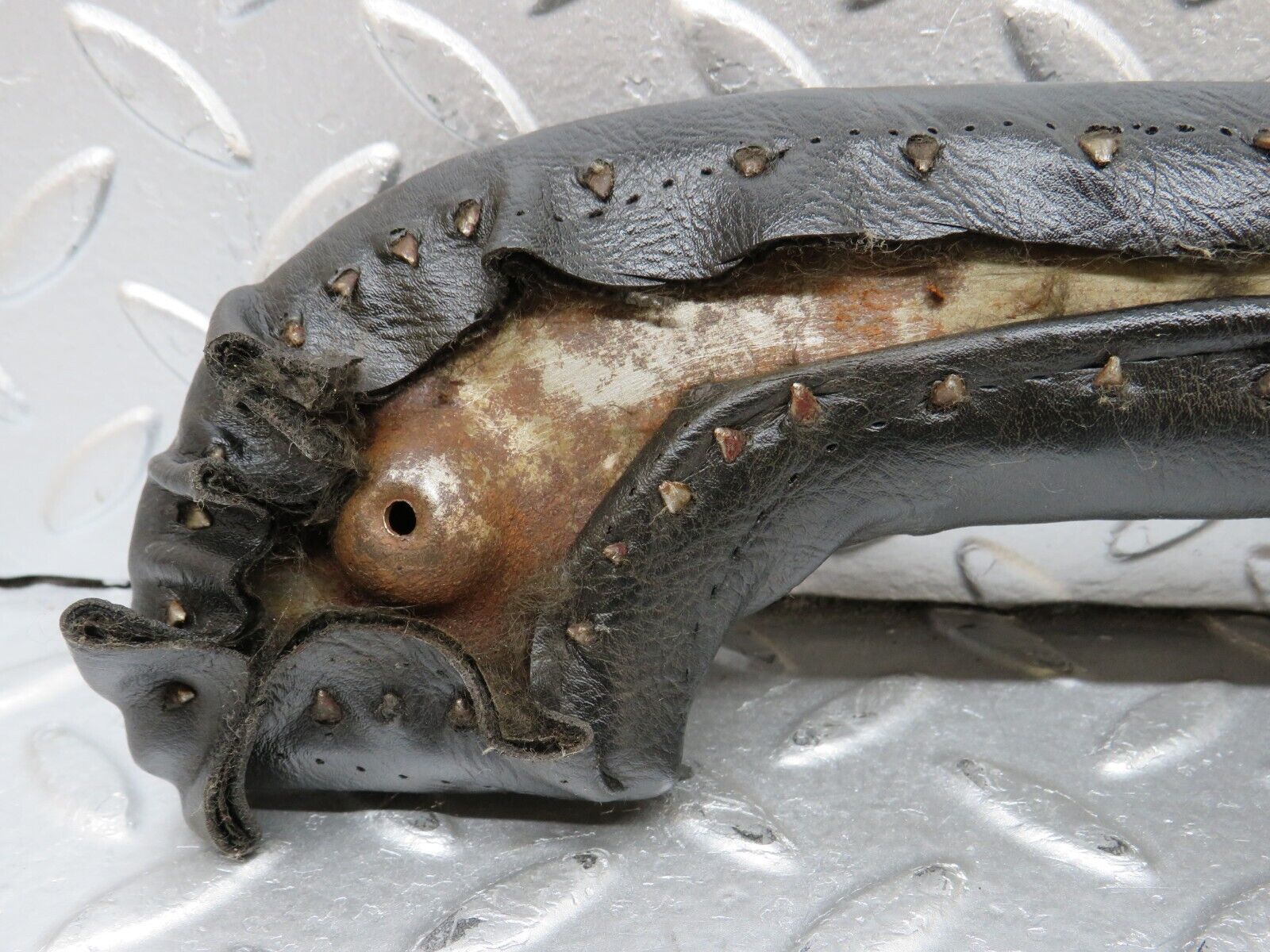 0186 Mercedes-Benz W120 Ponton Arm Rest Top Pad Black