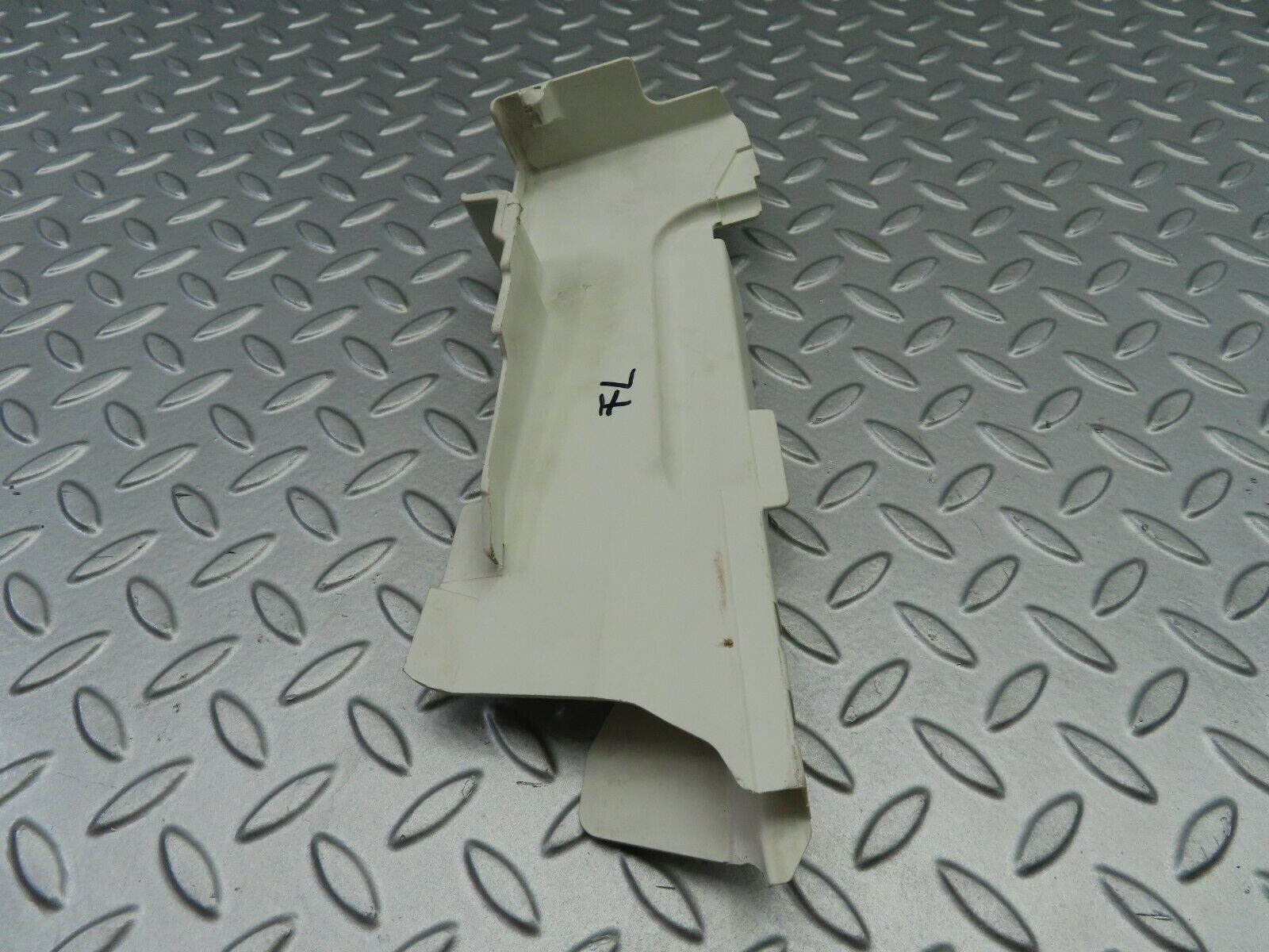 6484 Mercedes-Benz S124 E220 Wagon Lock Cover Front Left 1247231708