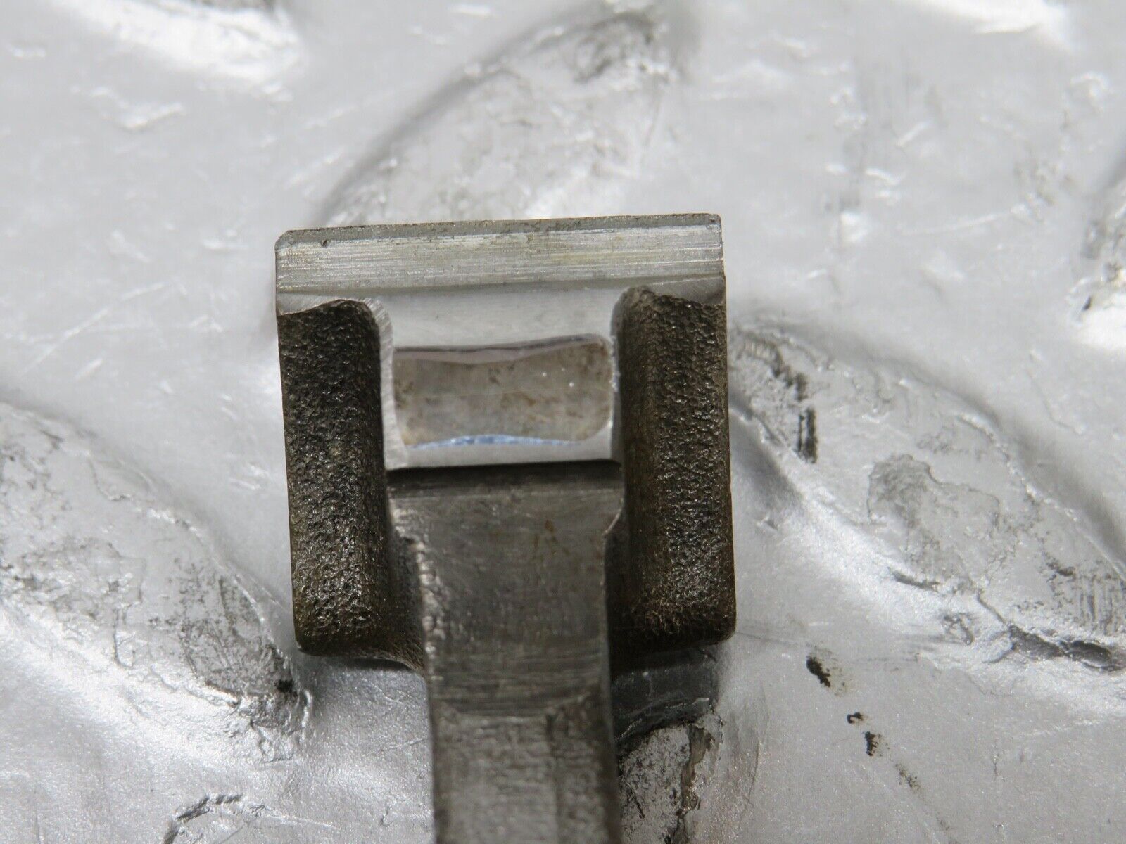 0362 Mercedes-Benz W123 220D Camshaft Rocker Arm With Shaft