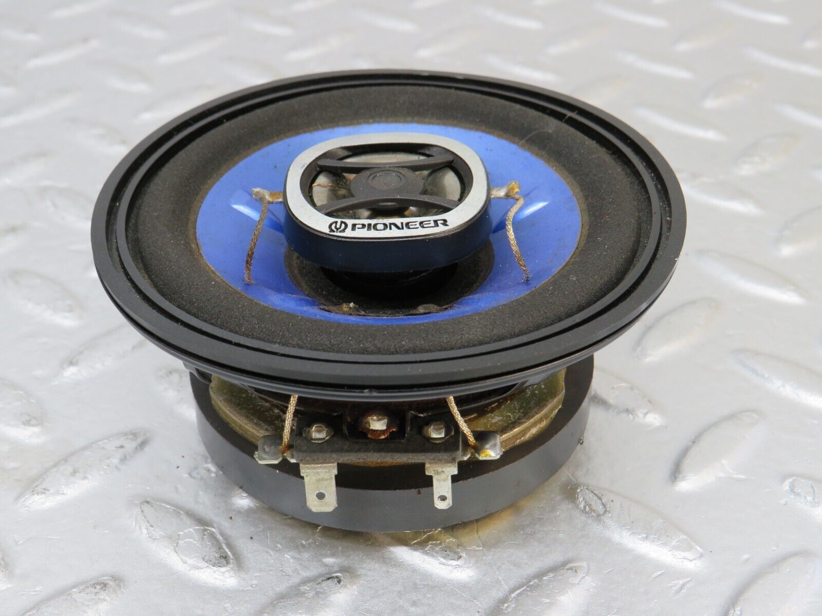 36749 Mercedes-Benz W201 190E 2.0L Speaker PIONEER TS-H103