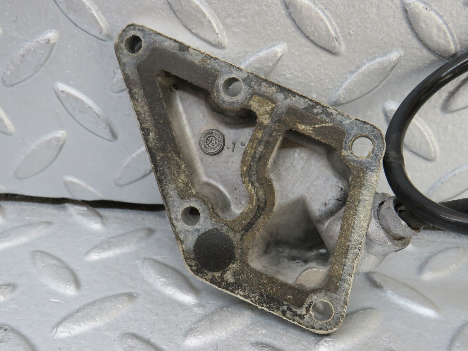 35932 Mercedes-Benz 240D OM616.912 Oil Filter Housing Lid Cover 6151840108