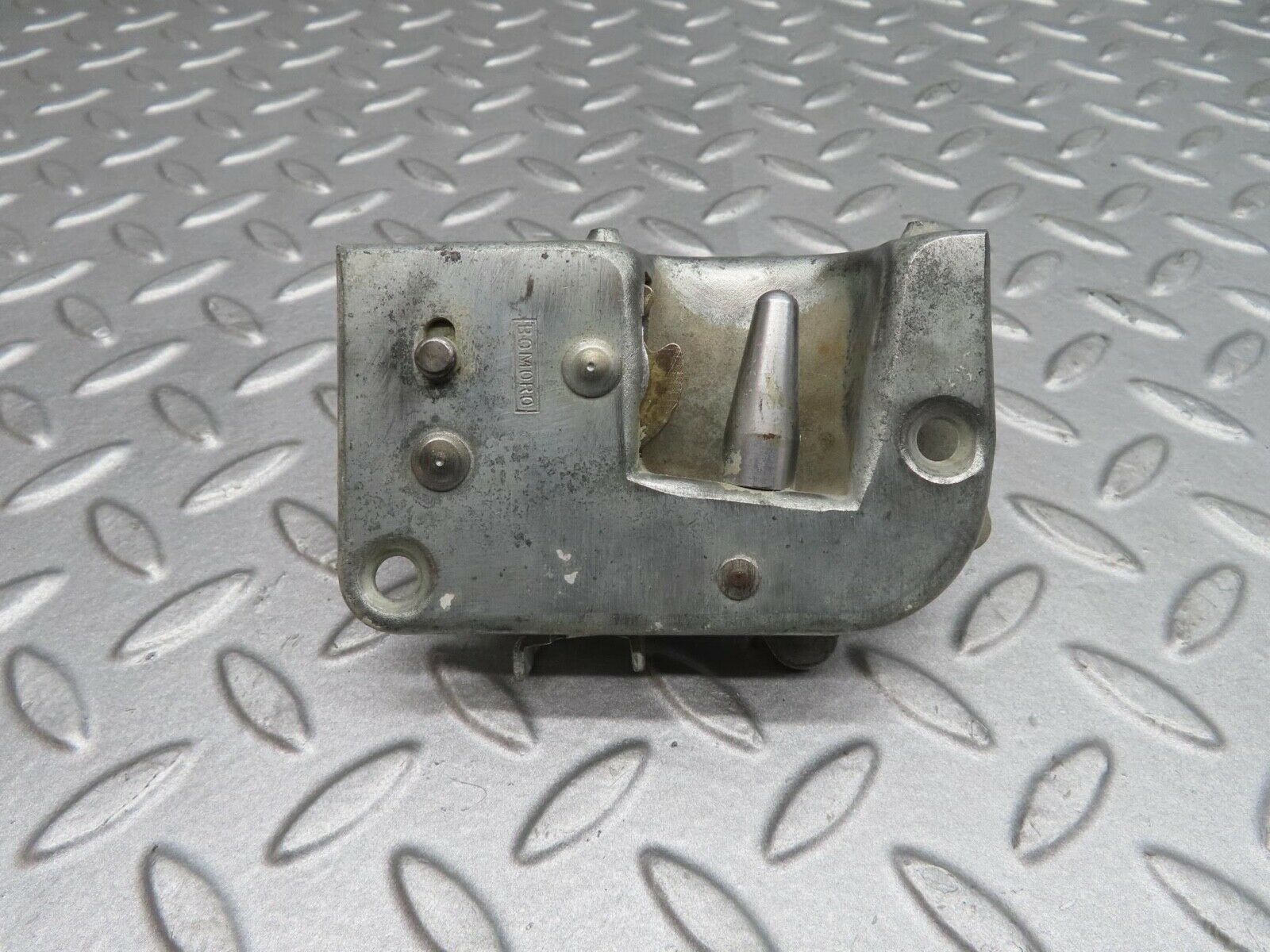 12285 Mercedes-Benz W108 280SE 3.5 Rear Right Door Lock Mechanism