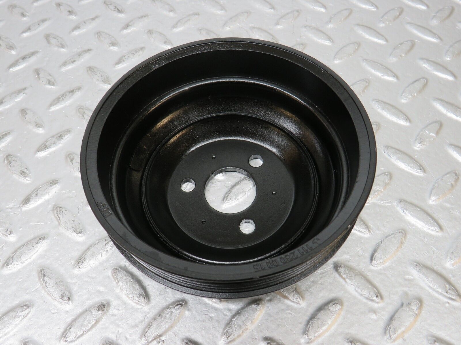 31543 Mercedes-Benz S124 220TE Wagon Power Steering Pump Pulley 1112300015