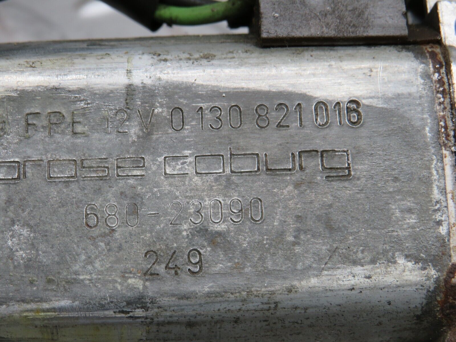 29665 Mercedes-Benz W123 230E Rear Right Window Regulator Motor 0130821016