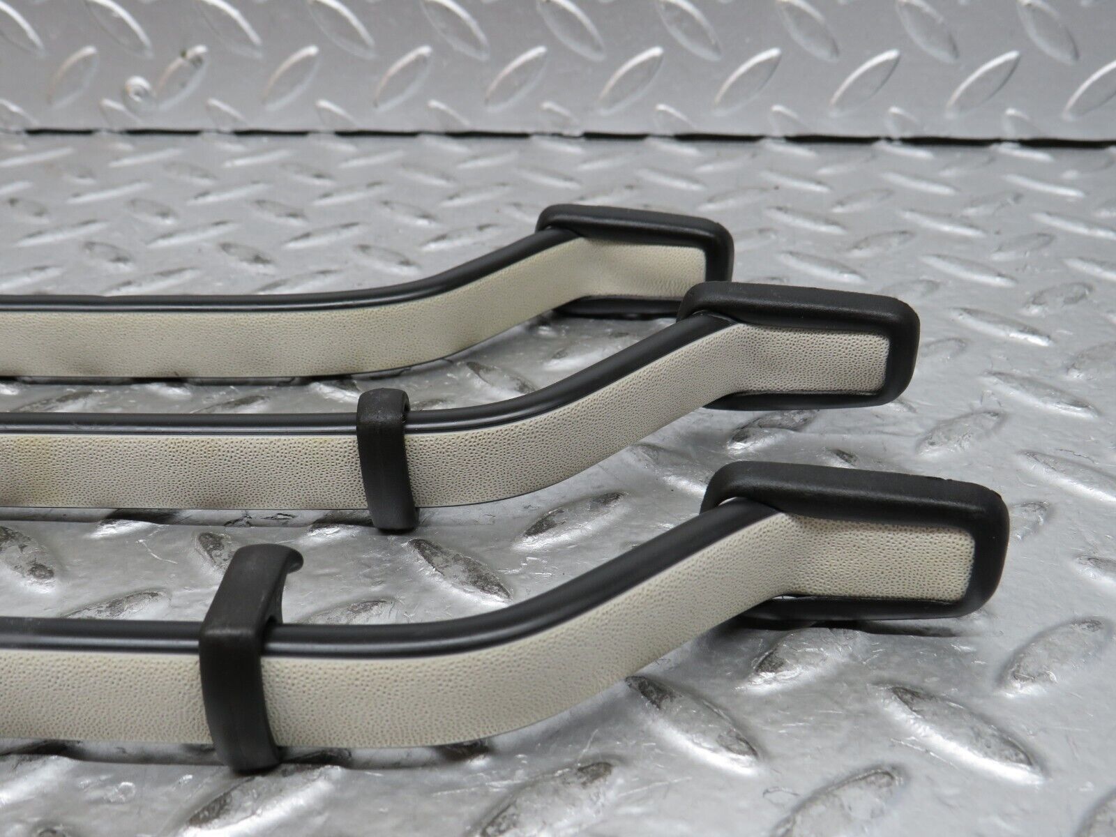 28365 Mercedes-Benz S123 240D Wagon Interior Roof Grab Handle Set