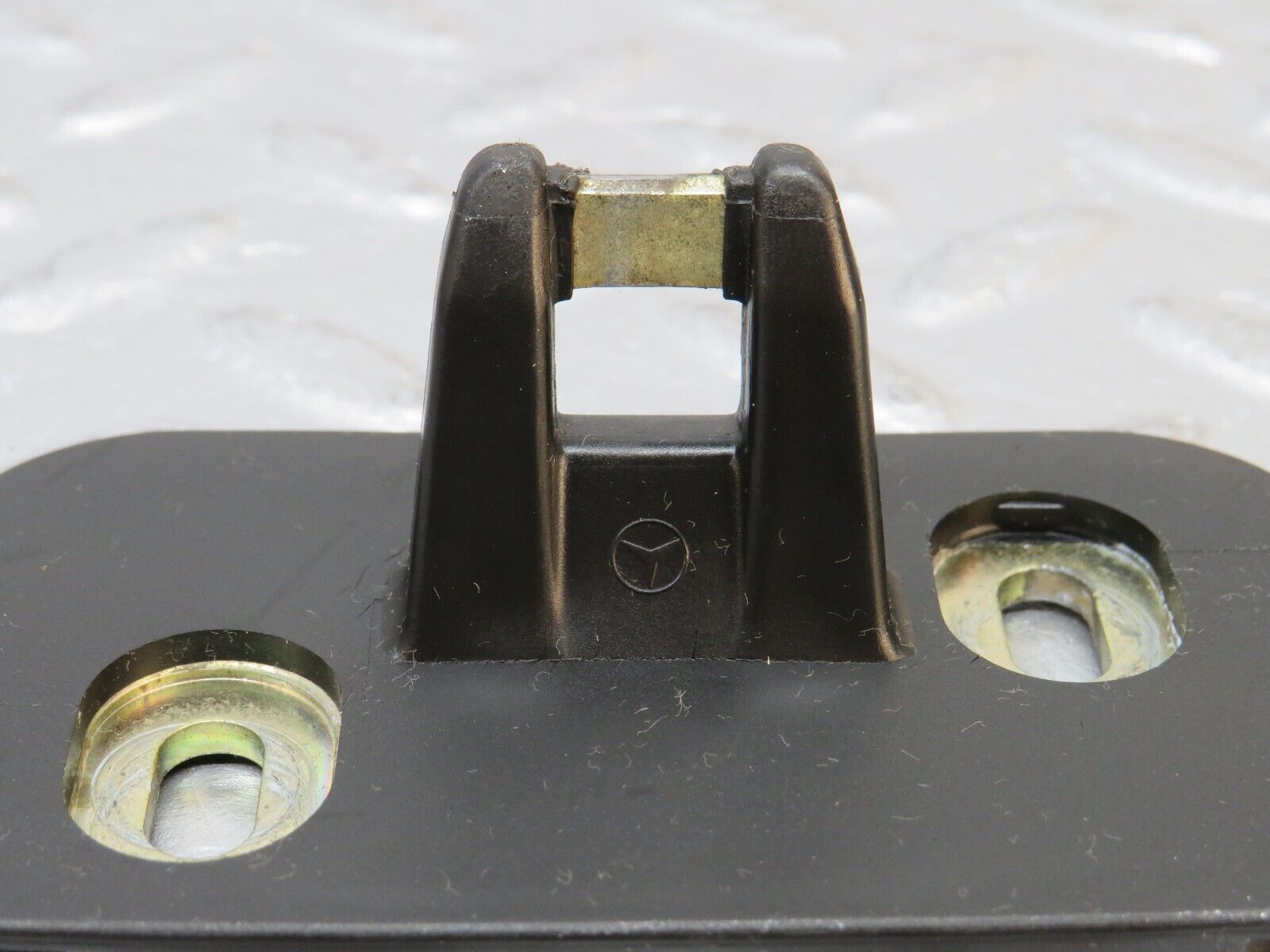 38266 Mercedes-Benz R129 280SL Coupe Trunk Lock Latch