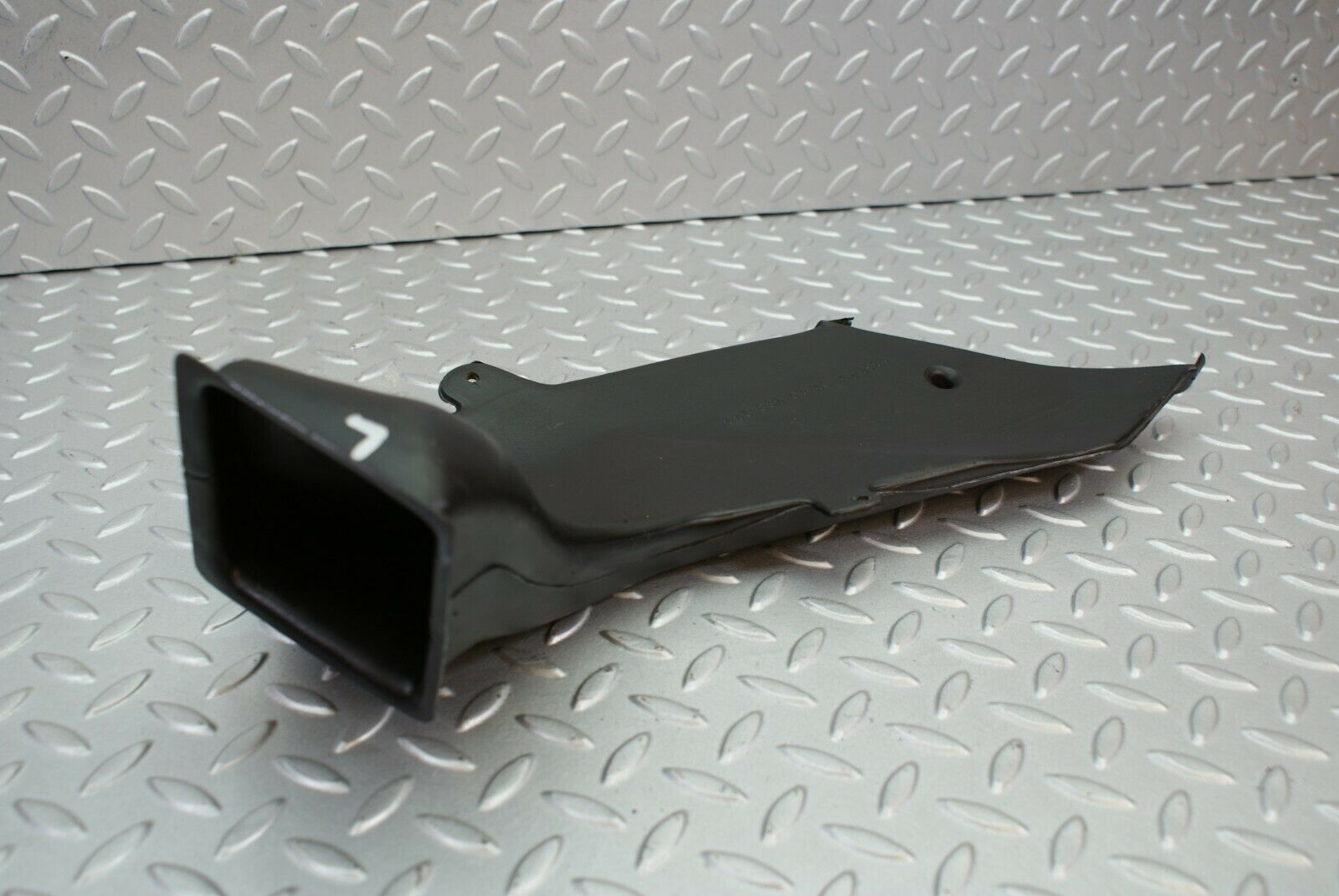 2557 Mercedes-Benz W116 350SE Ventilation Air Duct Right 1168310146