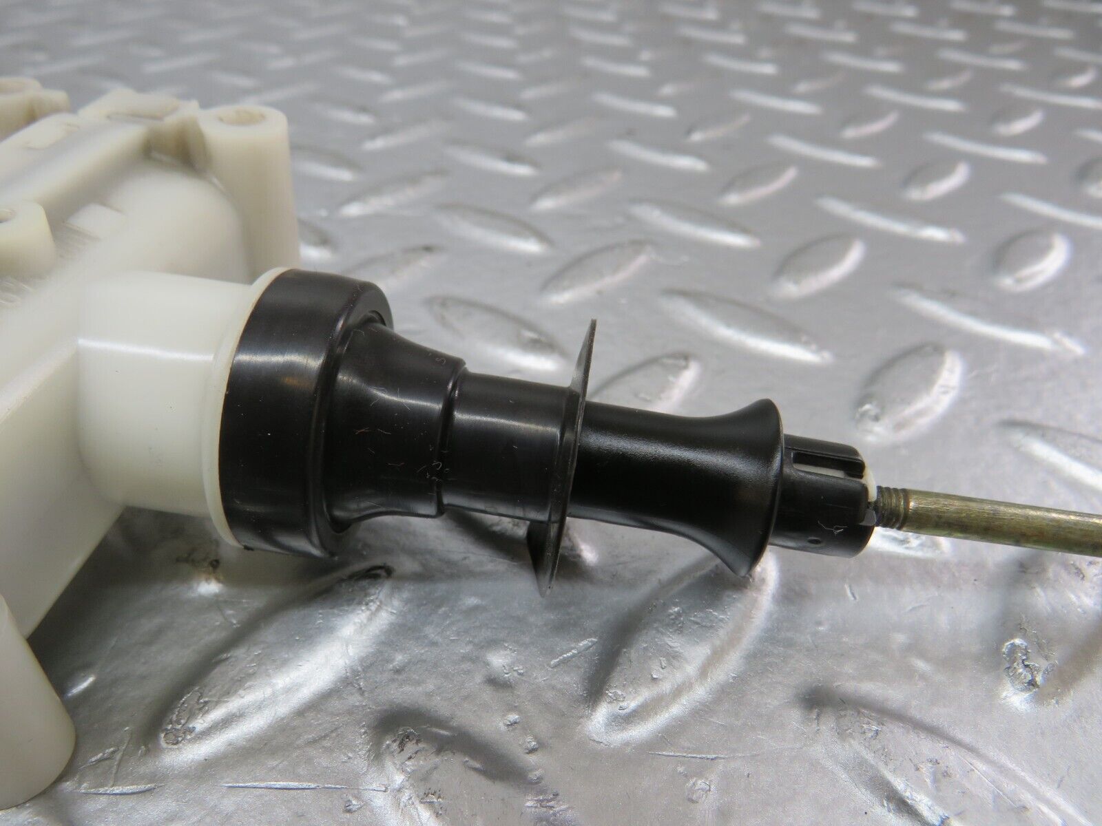 25315 Mercedes-Benz W201 190D Rear Left Door Lock Actuator