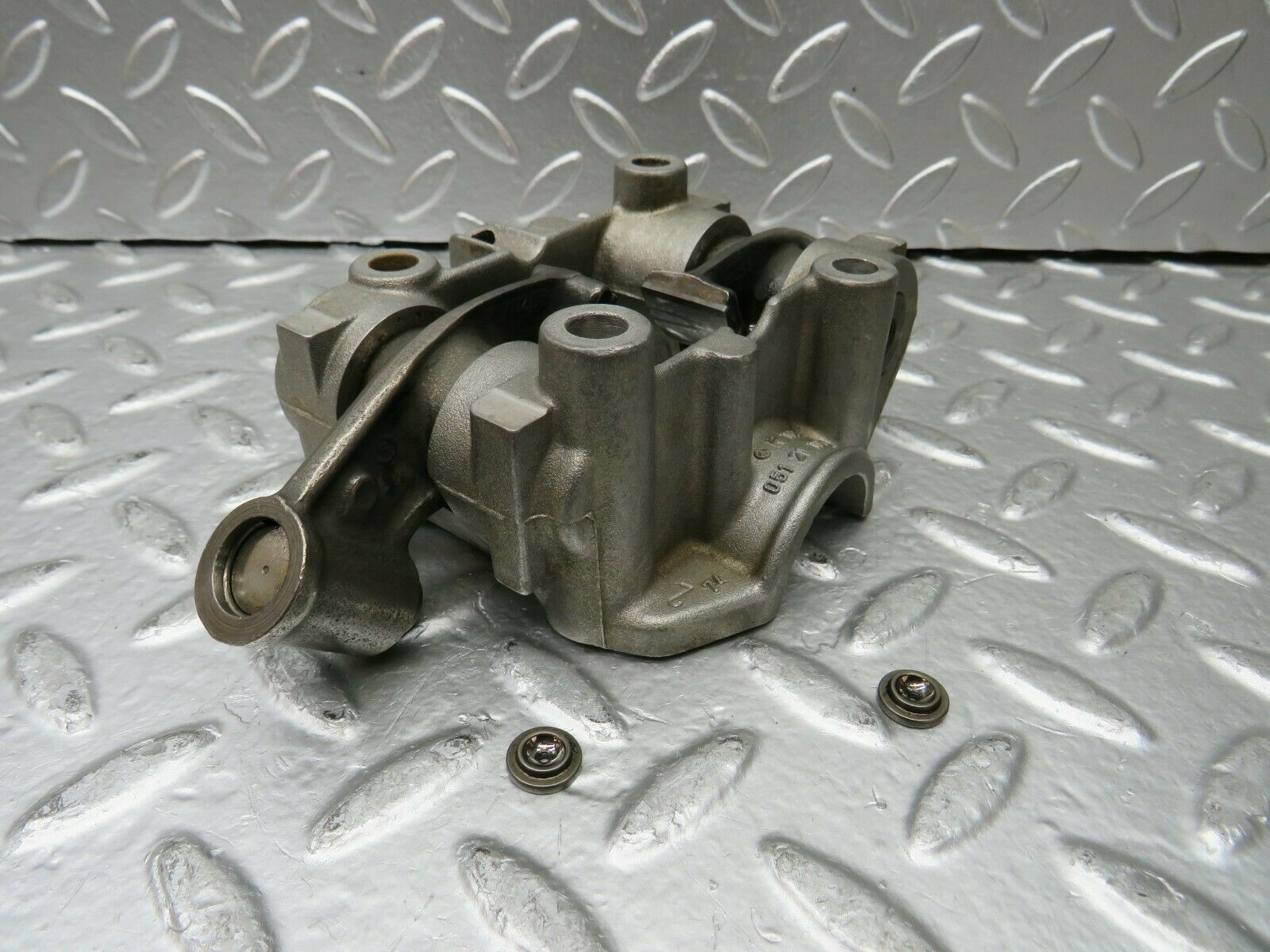 23073 Mercedes-Benz C123 230CE Coupe Rocker Arms Camshaft Bearing Block 1020512110