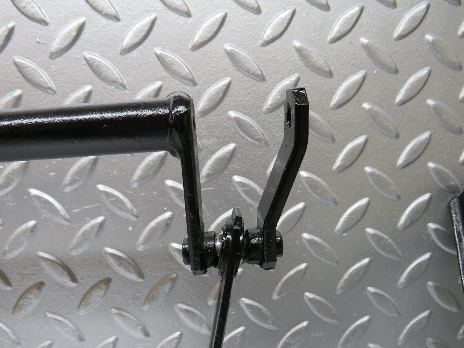 29970 Porsche 924 Headlight Lift Linkage Pivot Bar Rod