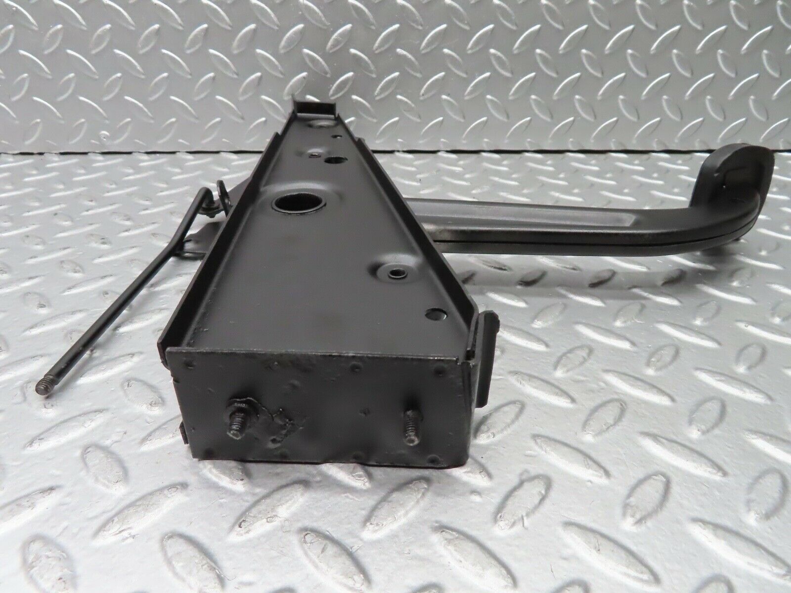 20892 Mercedes-Benz W114 250CE Coupe Parking Brake Pedal