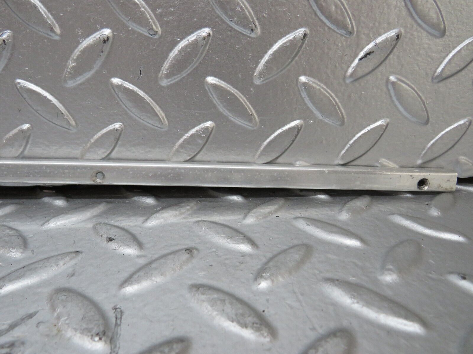 26639 Mercedes-Benz C124 220CE Coupe Sunroof Chrome Trim