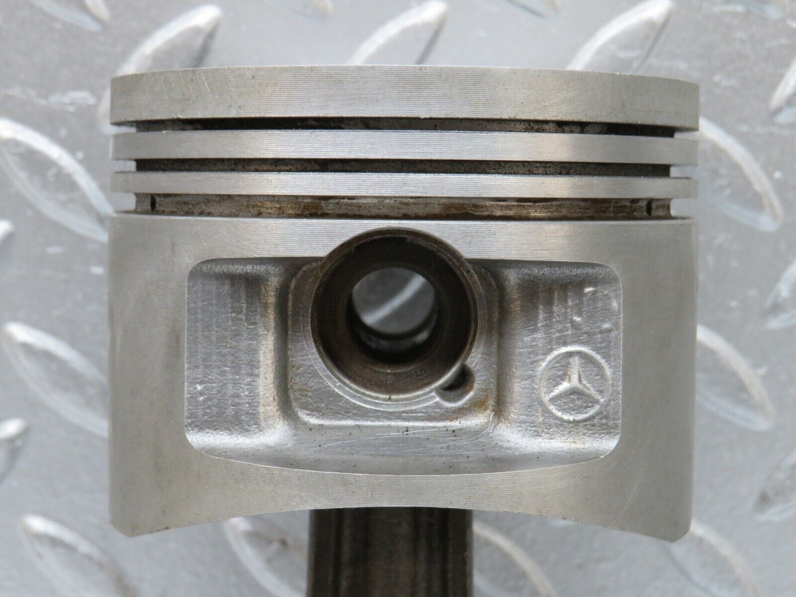 32652 Mercedes-Benz S124 300TE Wagon Piston With Connecting Rod 88.475mm 10205