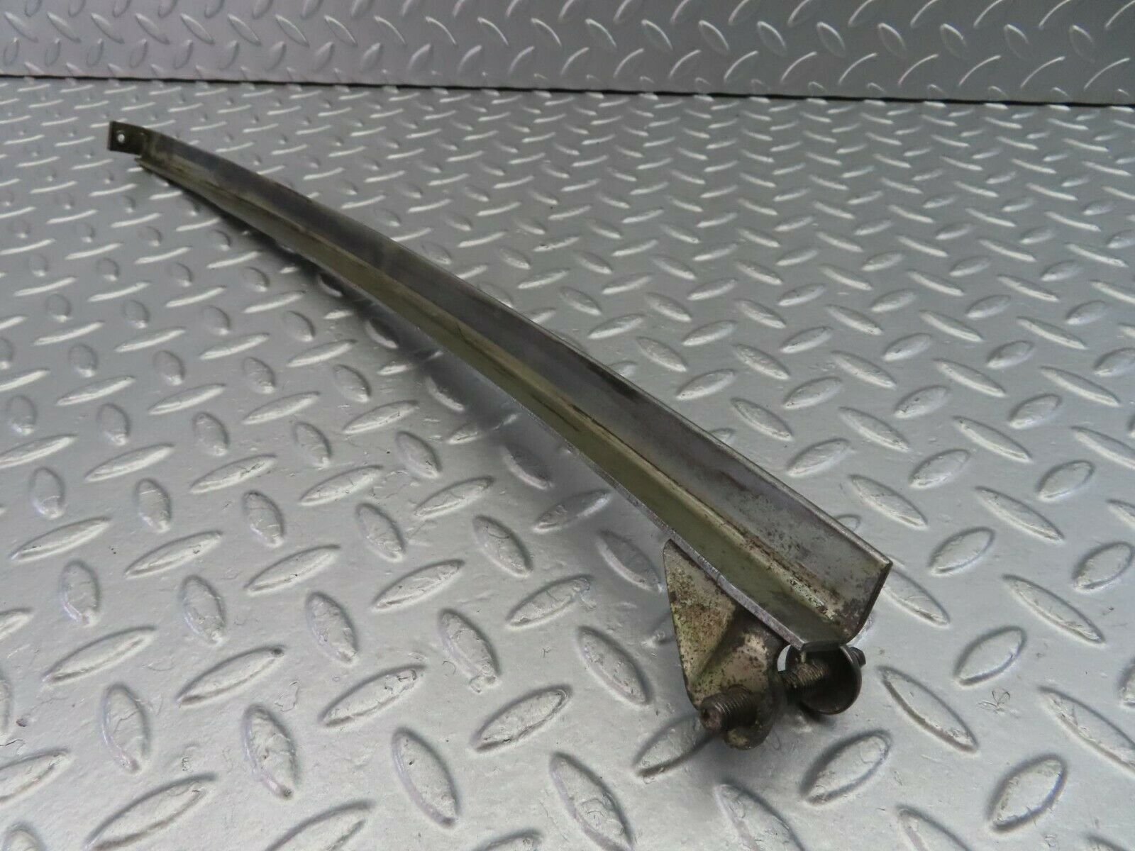 9857 Mercedes-Benz C123 280CE Coupe Front Left Window Channel