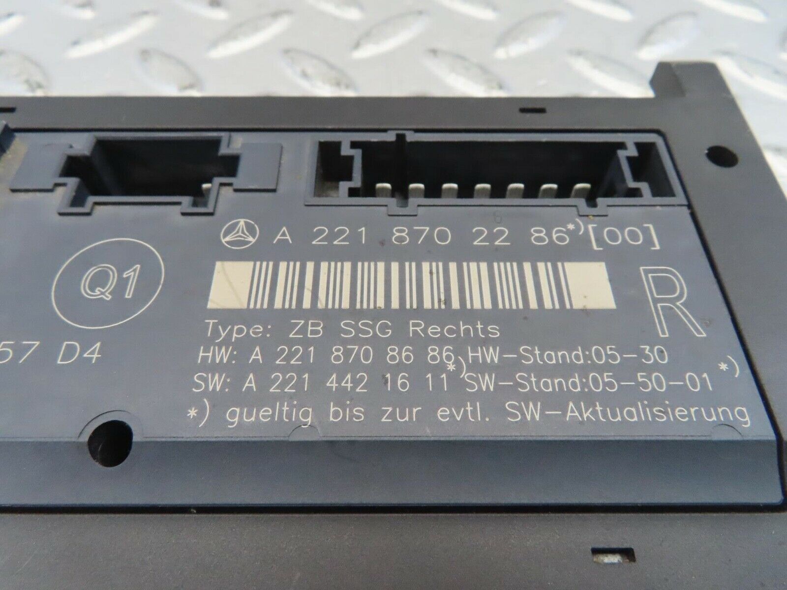 11085 Mercedes-Benz W221 S320 Front Right Seat Control Unit 2218702286