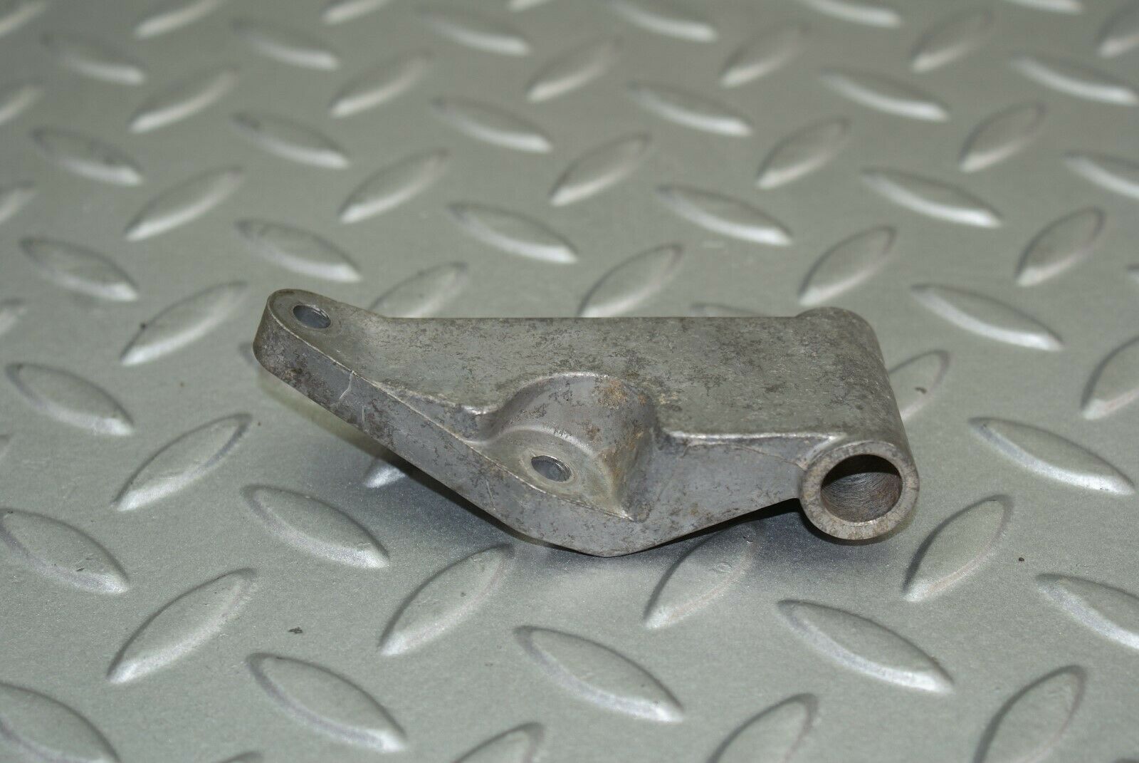 2684 Mercedes-Benz W116 350SE Gas Pedal Accelerator Bracket Holder