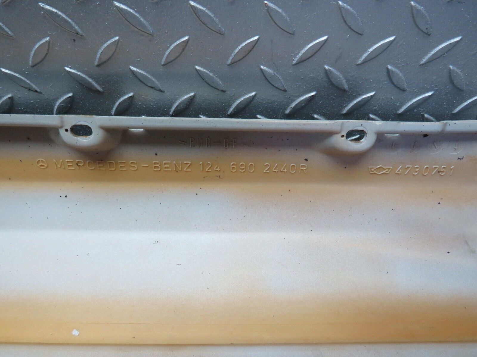 30251 Mercedes-Benz W124 230E Side Skirt Right Side 1246902440