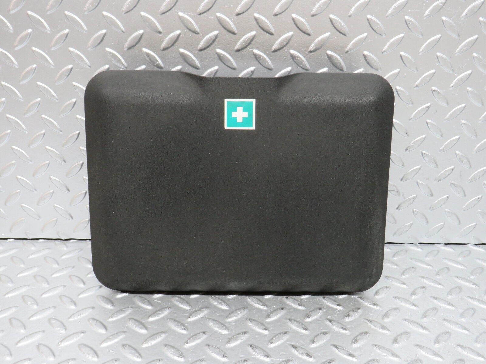 28004 Mercedes-Benz W123 280E First Aid Box 1238650353