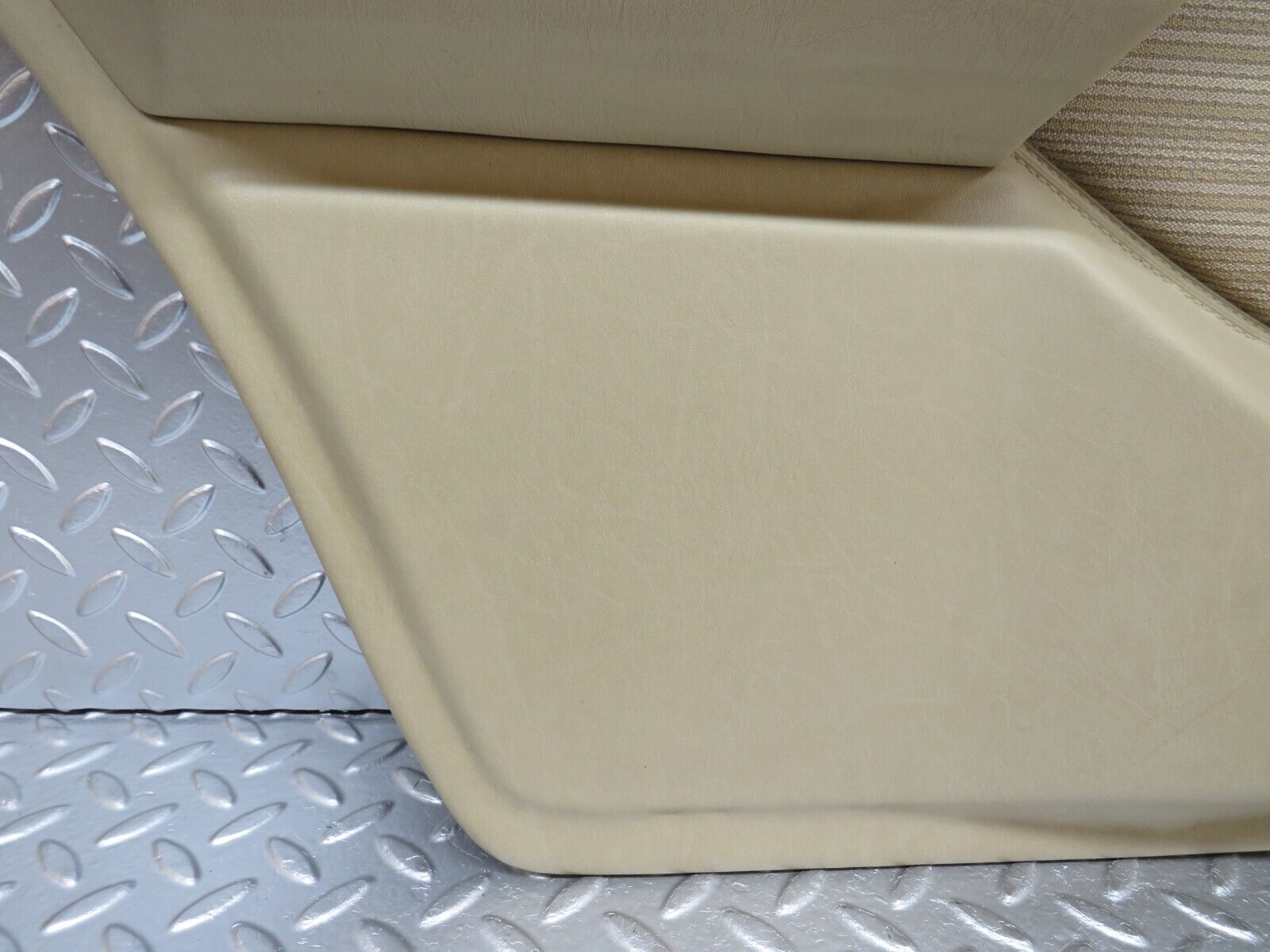 29250 Mercedes-Benz W124 230E Rear Left Door Card Beige 1247370170