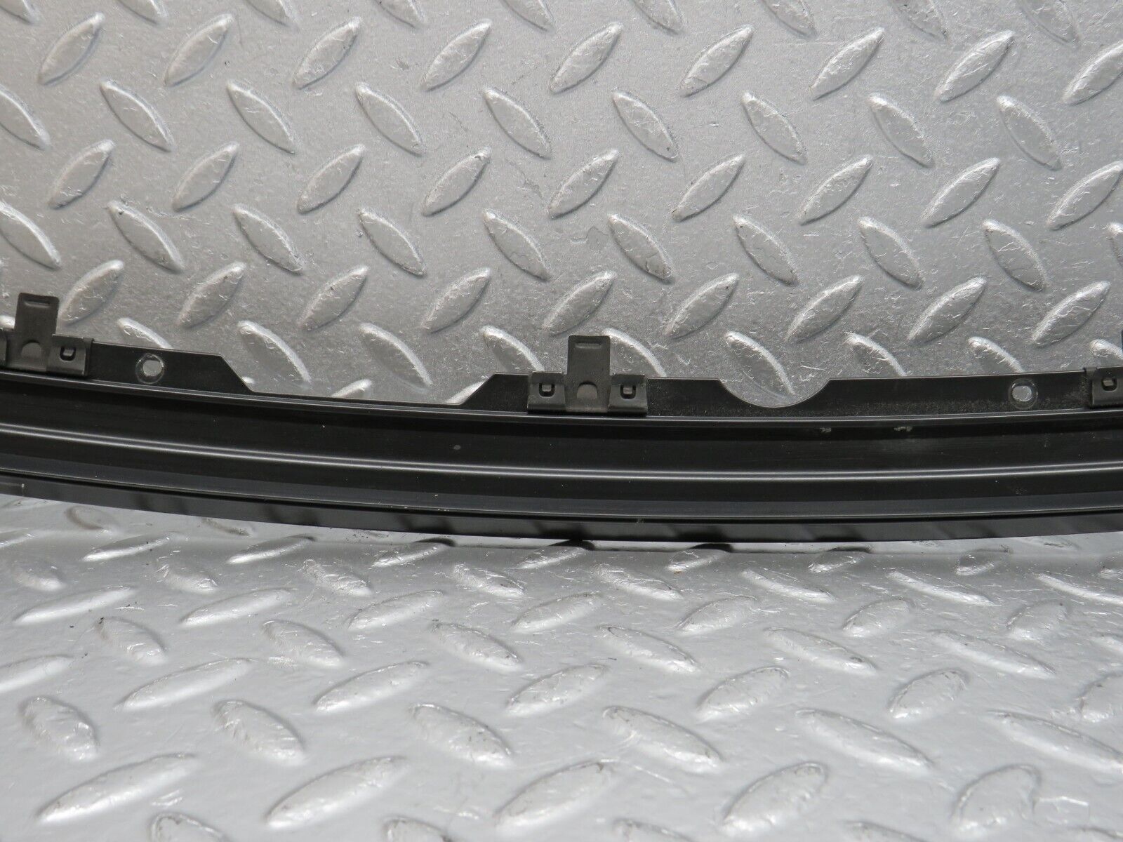 39804 Mercedes-Benz R129 320SL Coupe Front Windscreen Top Moulding Trim