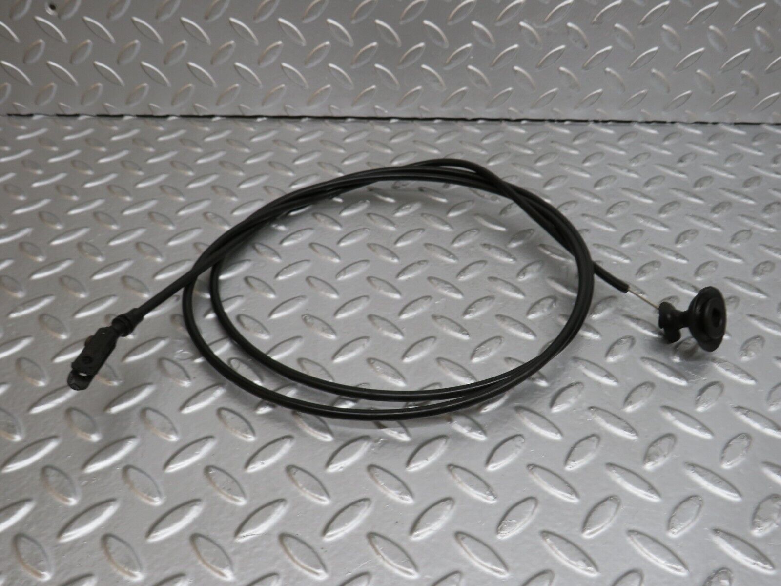 29596 Mercedes-Benz W124 230E Bonnet Release Cable 1239970681