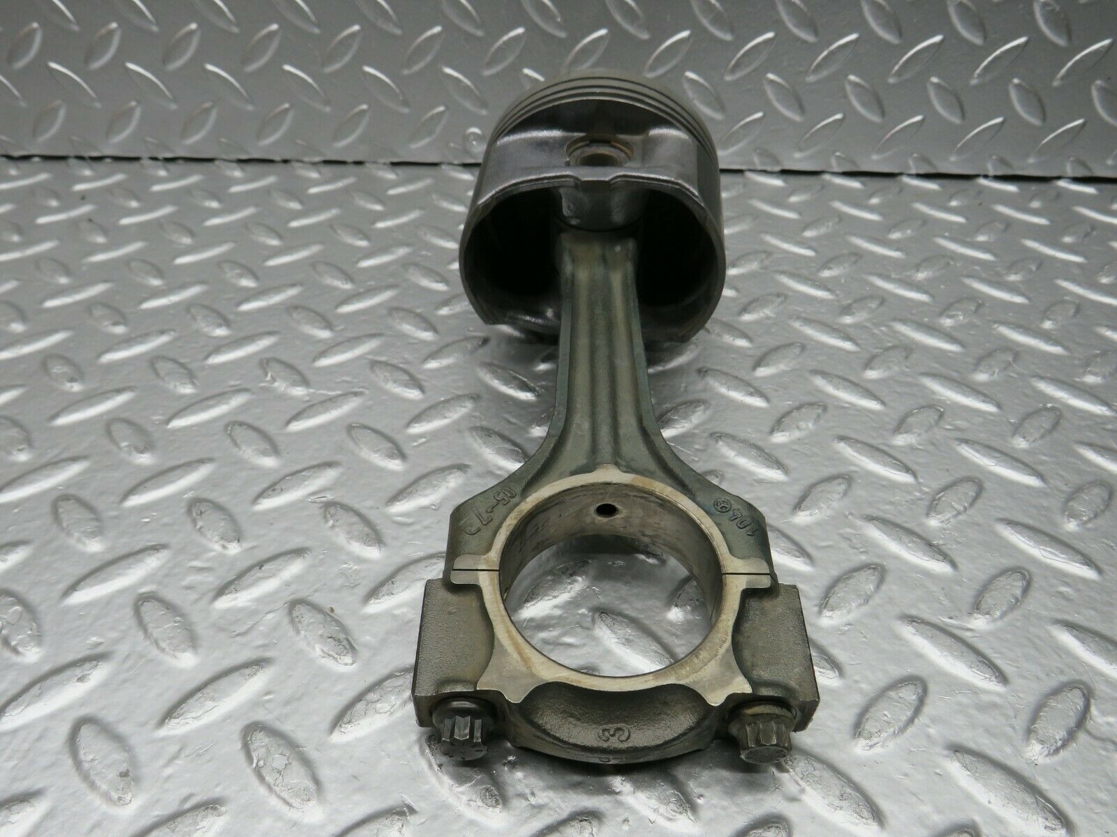 22467 Mercedes-Benz C124 E220 Coupe Piston With Connecting Rod 89.9 mm