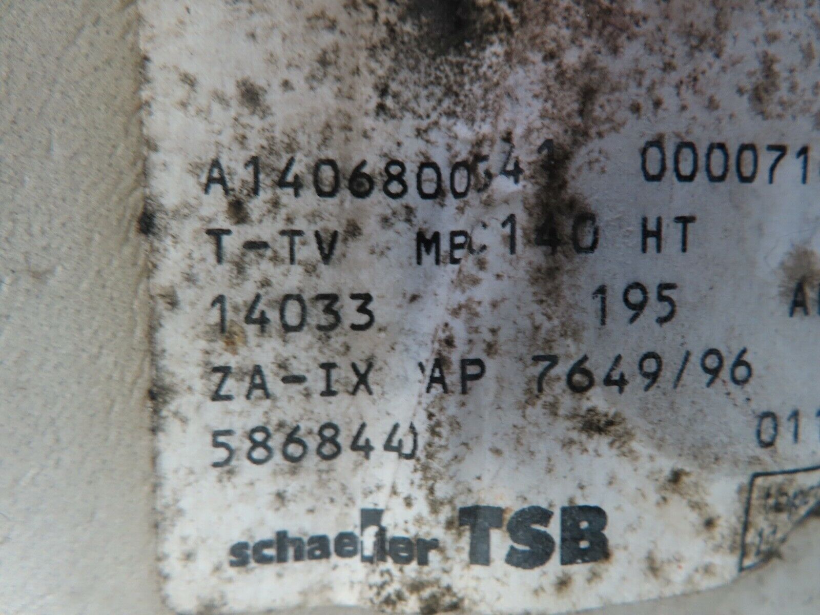 19416 Mercedes-Benz C140 CL420 Coupe Rear Floor Carpet Grey 1406800541