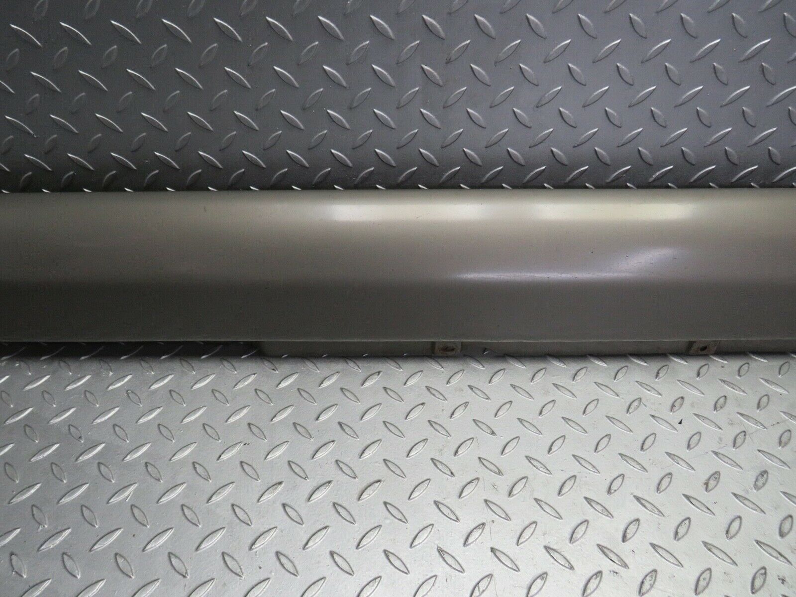 21811 Mercedes-Benz W126 300SE Side Skirt Left Side 1266904940