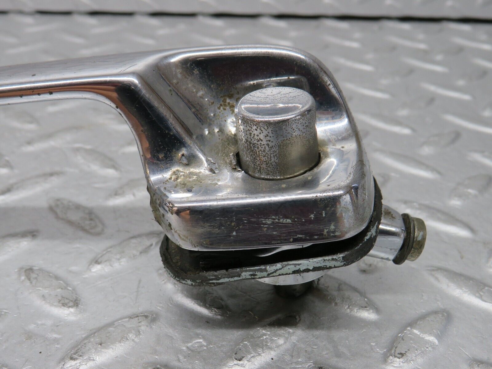 35740 Mercedes-Benz W108 Chrome Door Handle Rear Left 1087661102