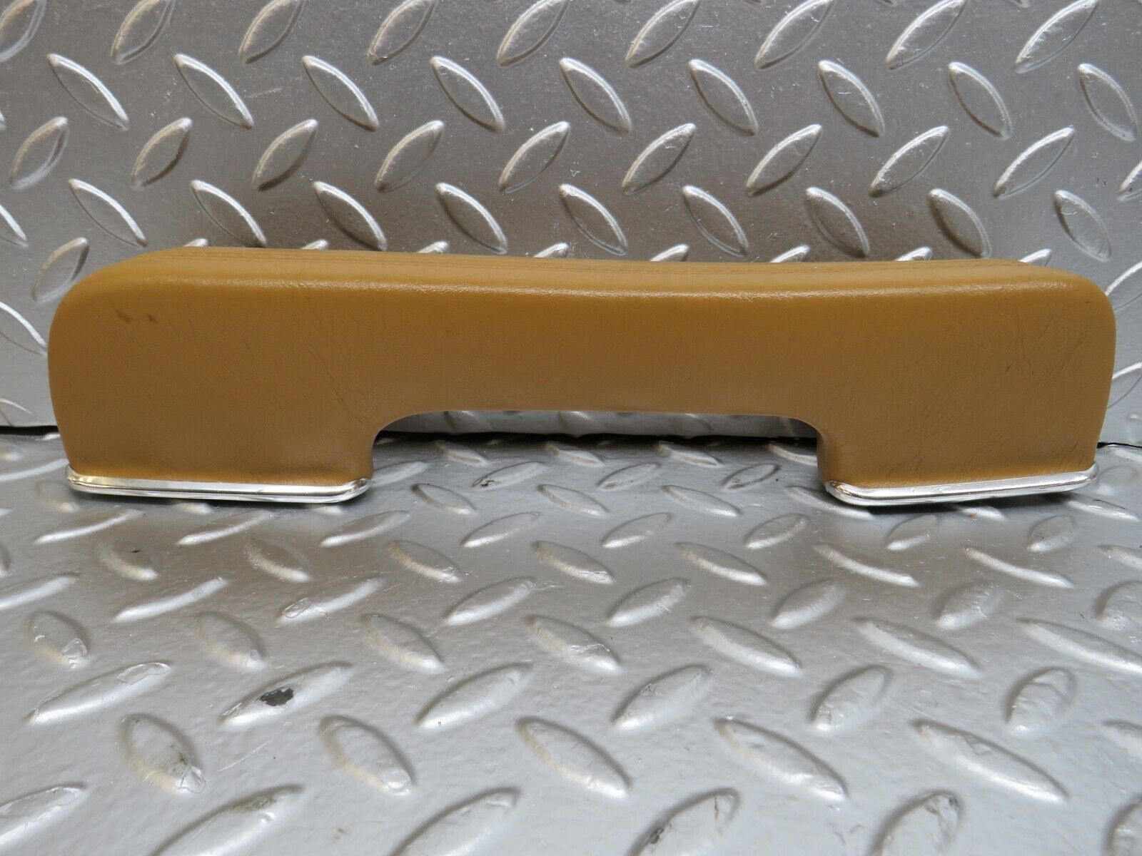 25438 Mercedes-Benz W123 200 Interior Door Handle Rear Right