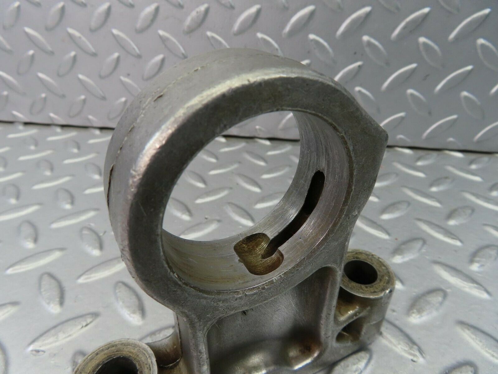 8994 Mercedes-Benz W110 Camshaft Tower Bearing 1800514016 48 mm