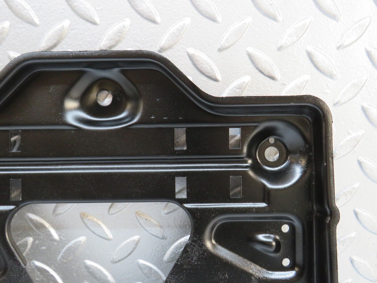 32517 Mercedes-Benz S124 300TE Wagon Battery Tray