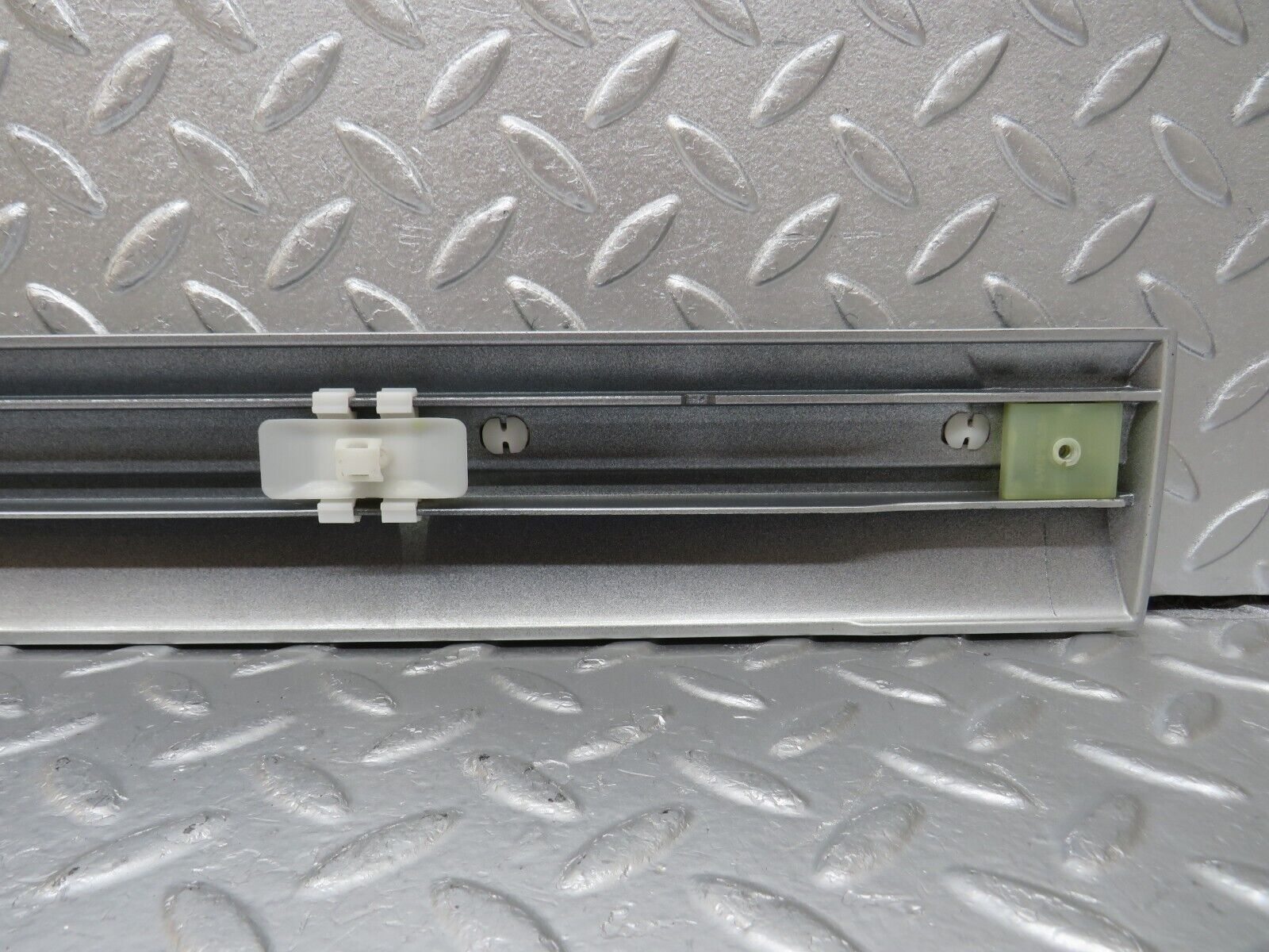 34716 Mercedes-Benz W210 320E Rear Left Door Centre Moulding Trim 2106900582