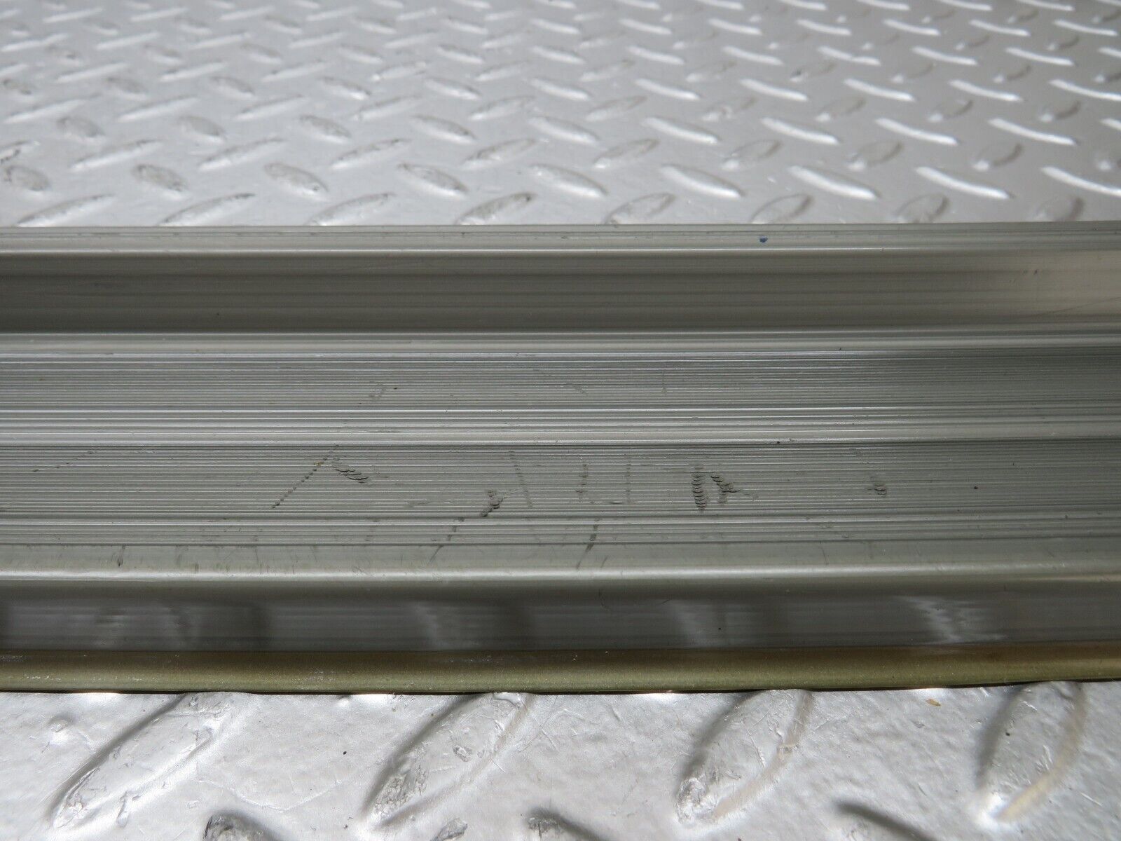 26278 Mercedes-Benz W116 450SE Front Left Door Sill Grey