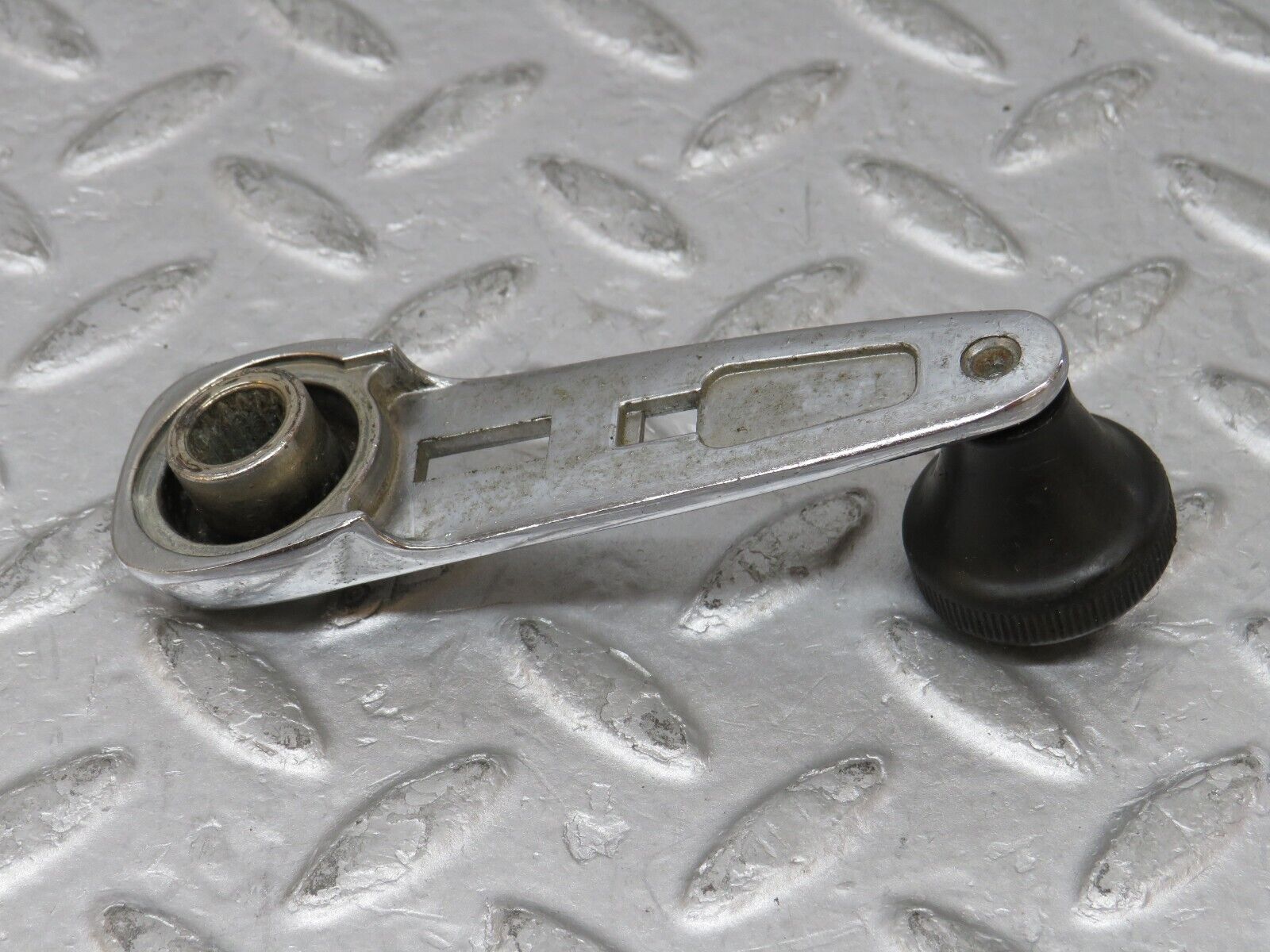 35727 Mercedes-Benz W108 Window Lifter Crank Handle