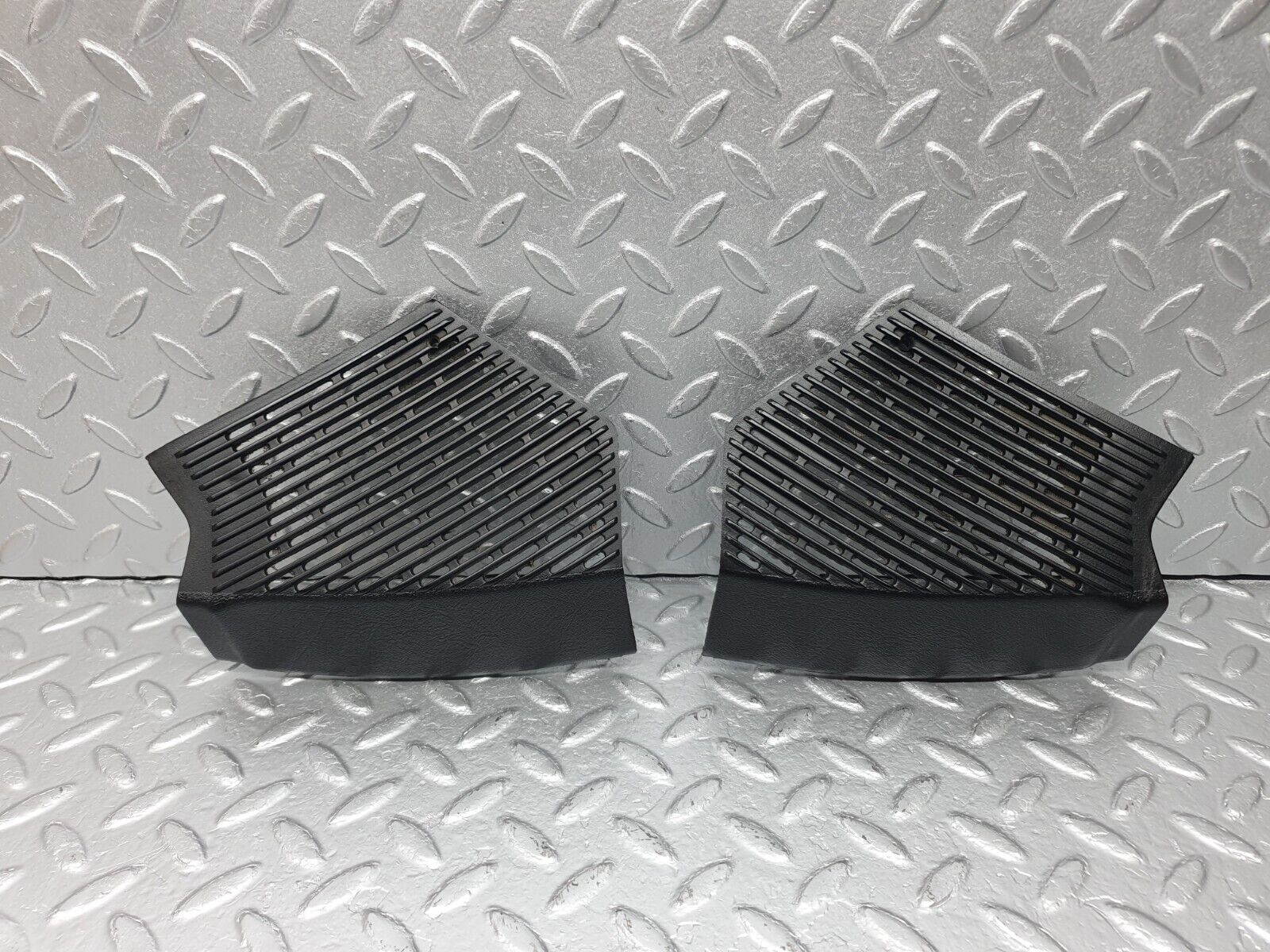 40719 Mercedes-Benz W123 300D Dashboard Speaker Covers 1236802707 1236802807