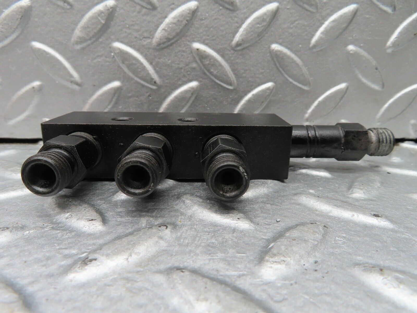 18310 Mercedes-Benz W111 220SE Coupe Fuel Injection Distributor EPVT1P1Z