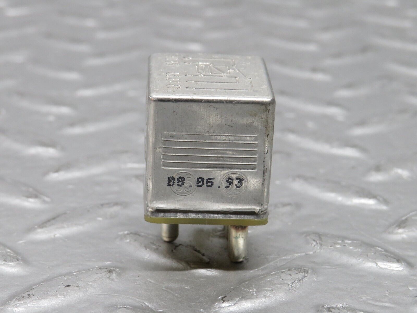 38668 Mercedes-Benz W201 190E 2.6L Multi Purpose Relay 0015420219