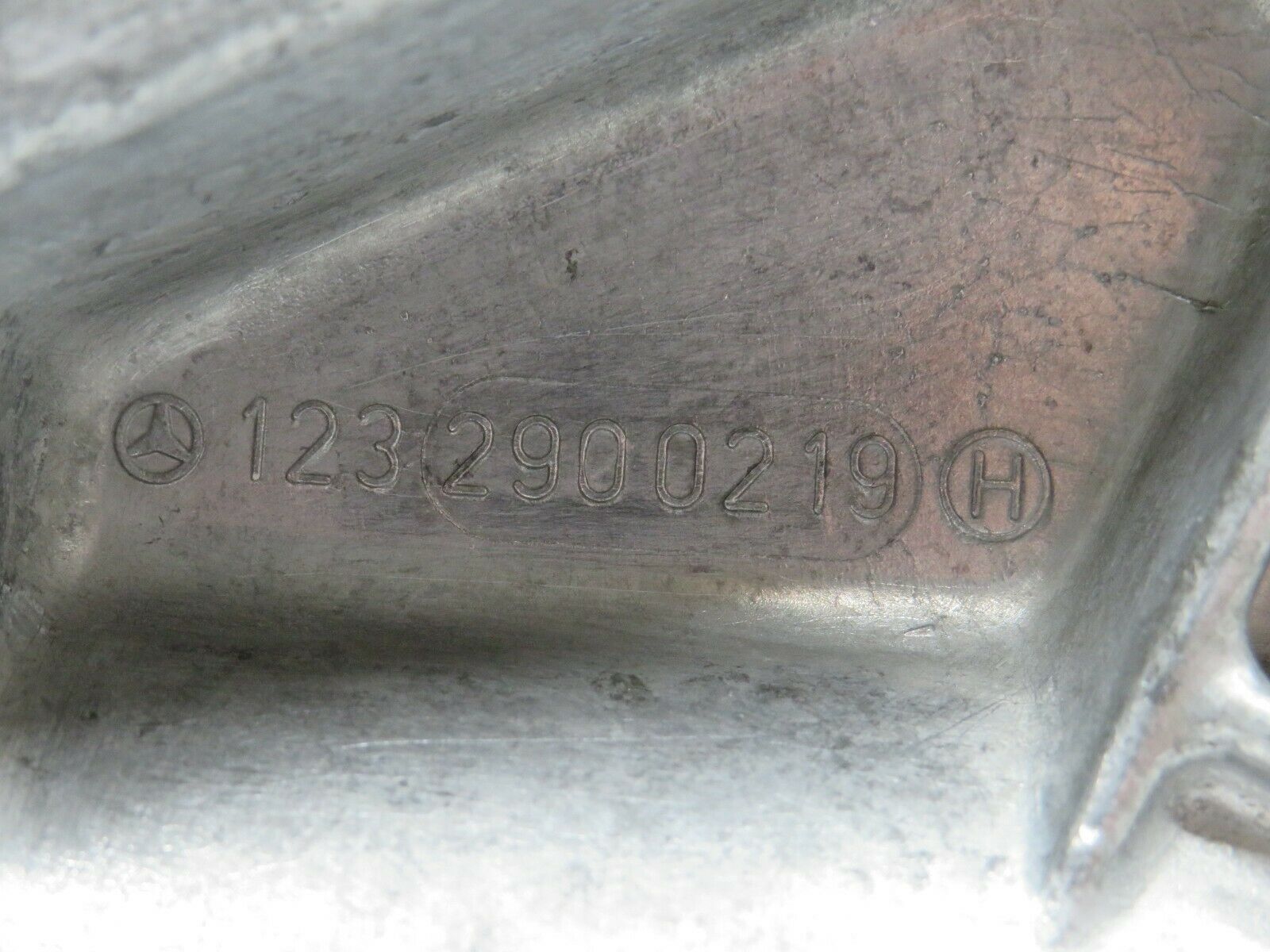 24088 Mercedes-Benz W123 280E Brake Pedal Bracket 1232900219