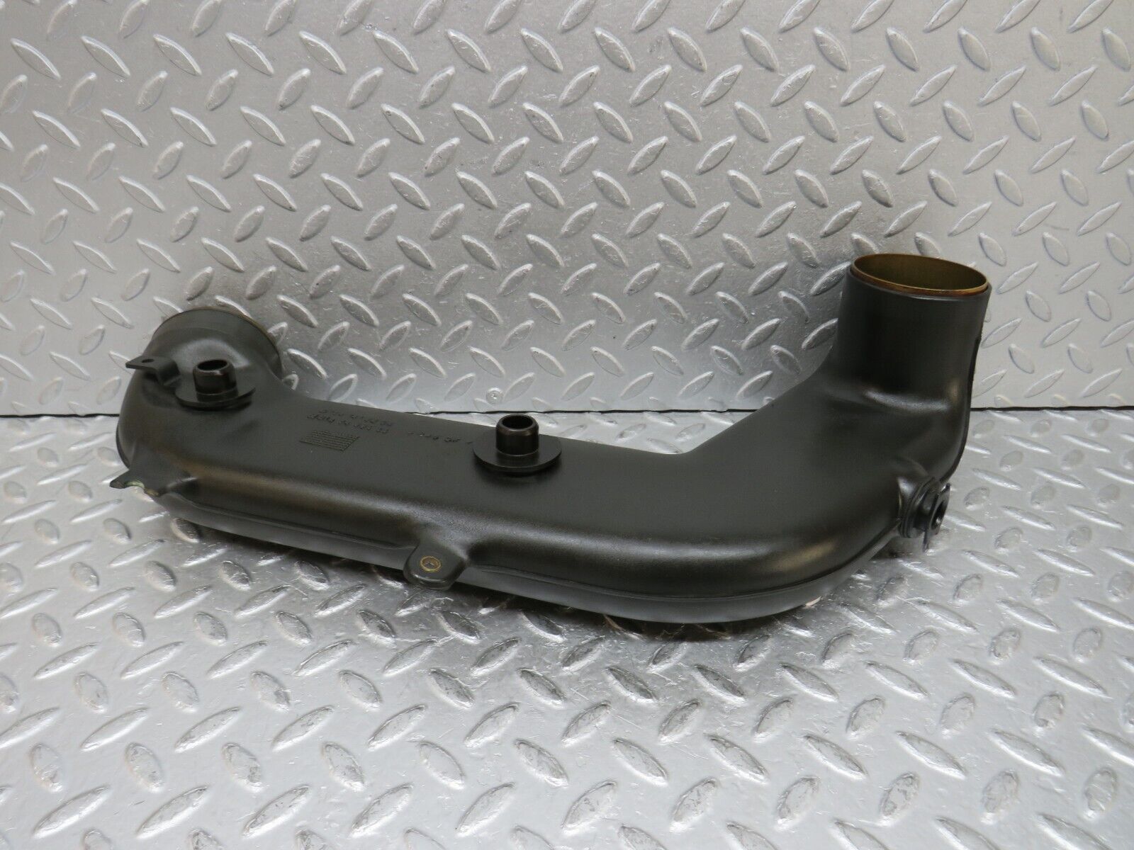 37819 Mercedes-Benz A124 320E Cabriolet Air Intake Pipe 1041412204