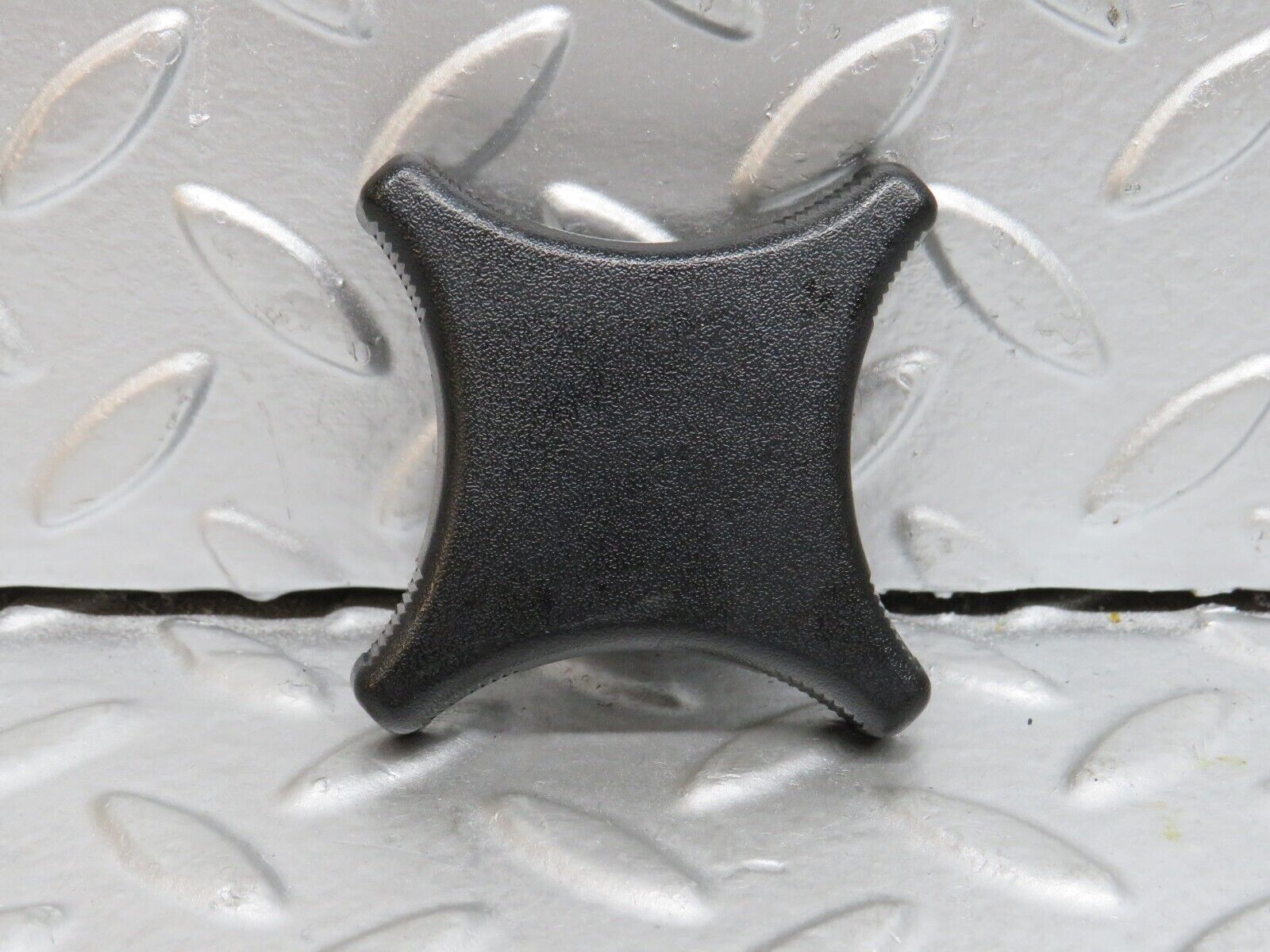 29462 Mercedes-Benz W124 230E Seat Base Adjuster Handle Knob