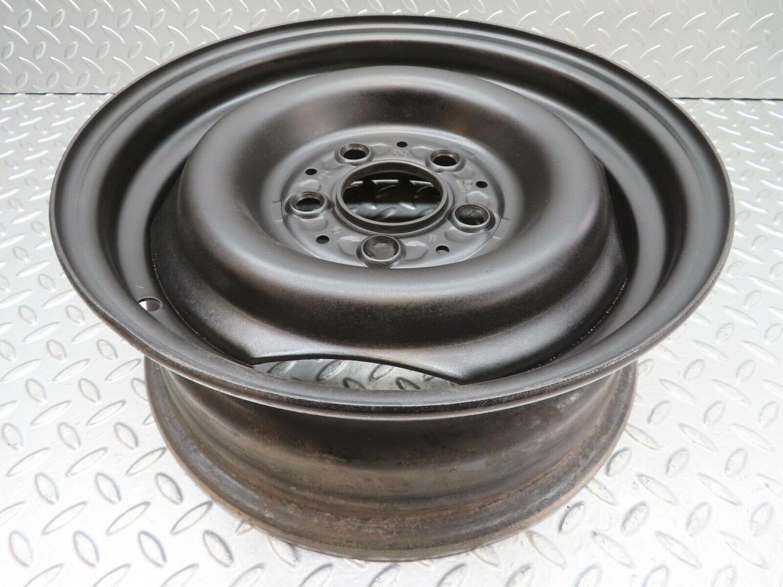 13231 Mercedes-Benz Steel Wheel 5.5Jx14H2 ET30 5x112 1234000302