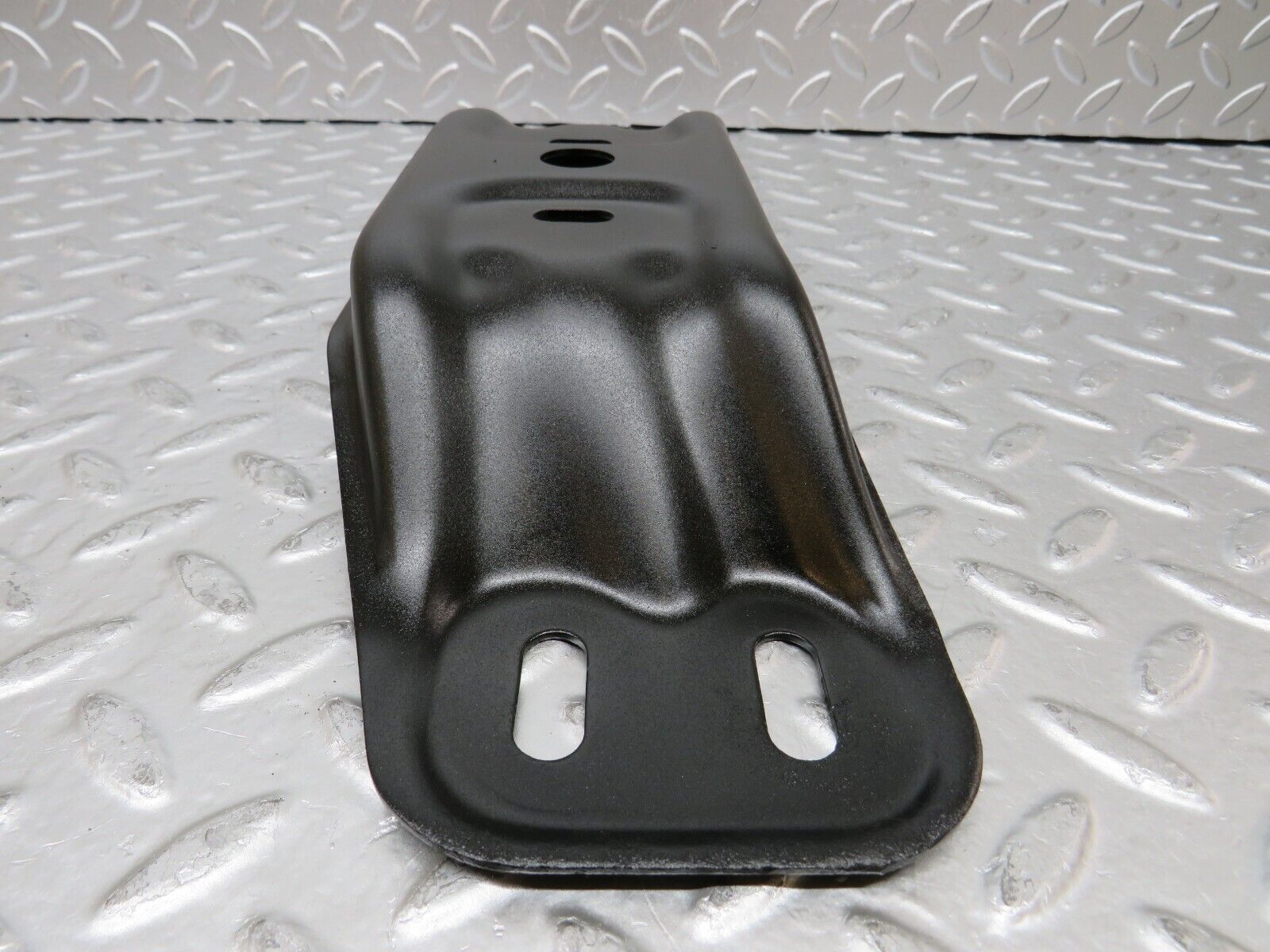 26737 Mercedes-Benz C124 220CE Coupe Gearbox Mount Bracket Holder