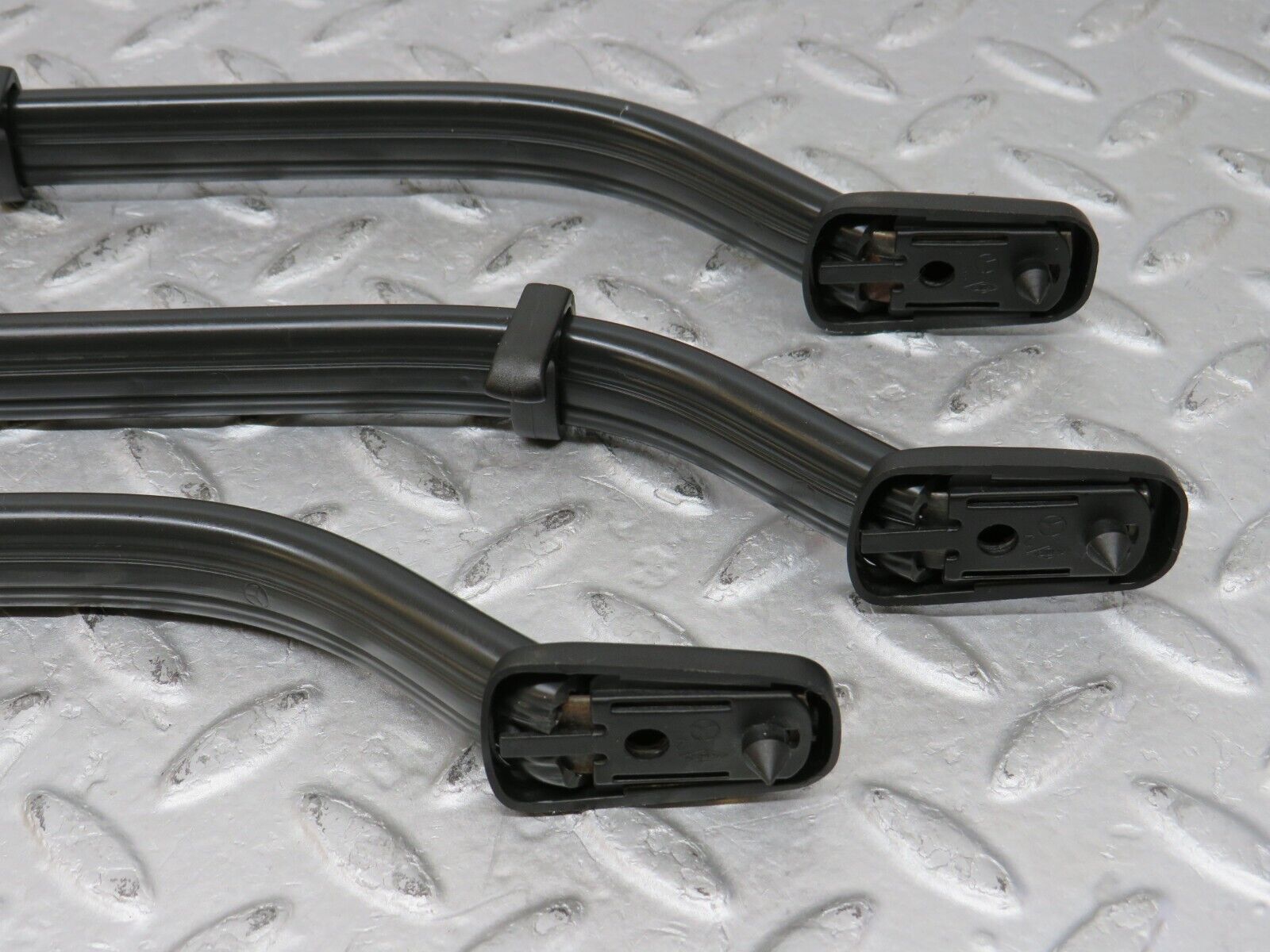 36507 Mercedes-Benz W201 190E 2.0L Interior Roof Grab Handle Set Beige