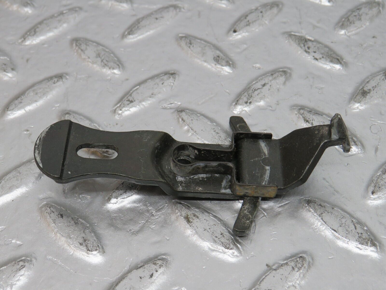 32293 Mercedes-Benz W123 230E Glove Box Lock Latch 1236890132