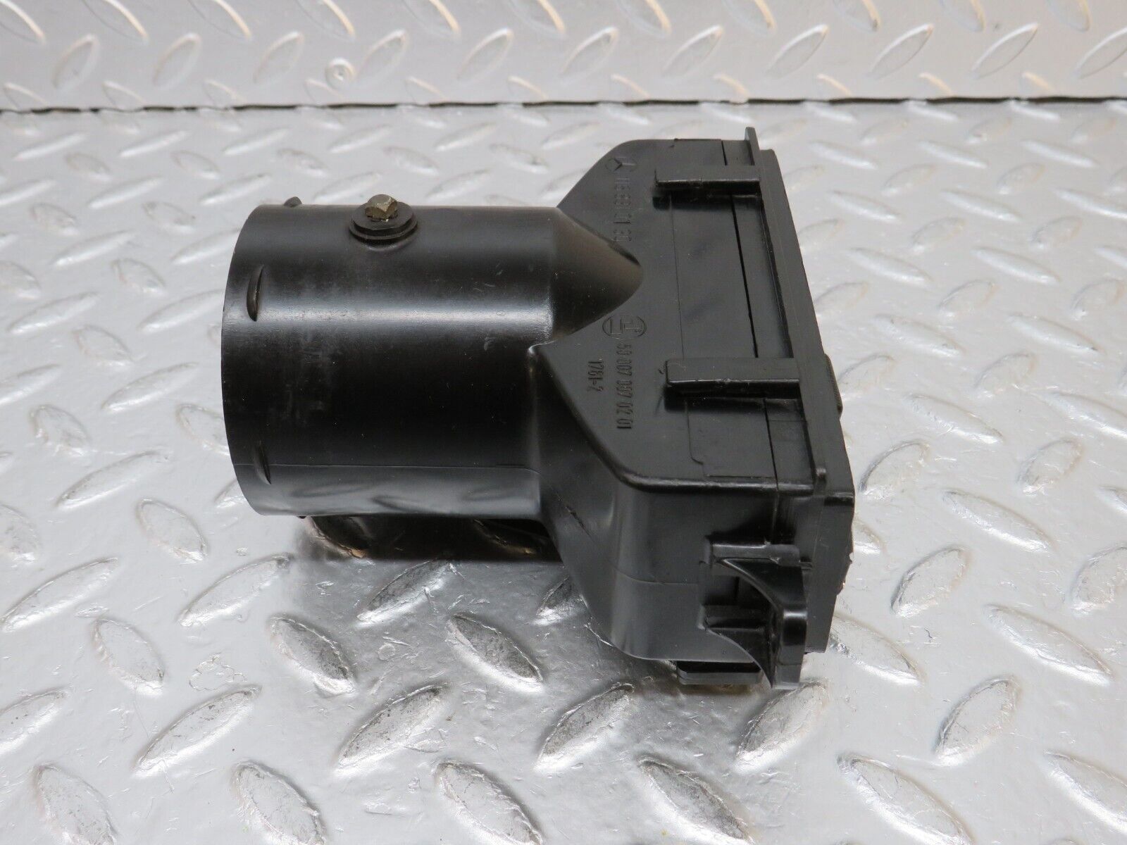 32250 Mercedes-Benz W116 350SE Dashboard Air Vent 1168310130