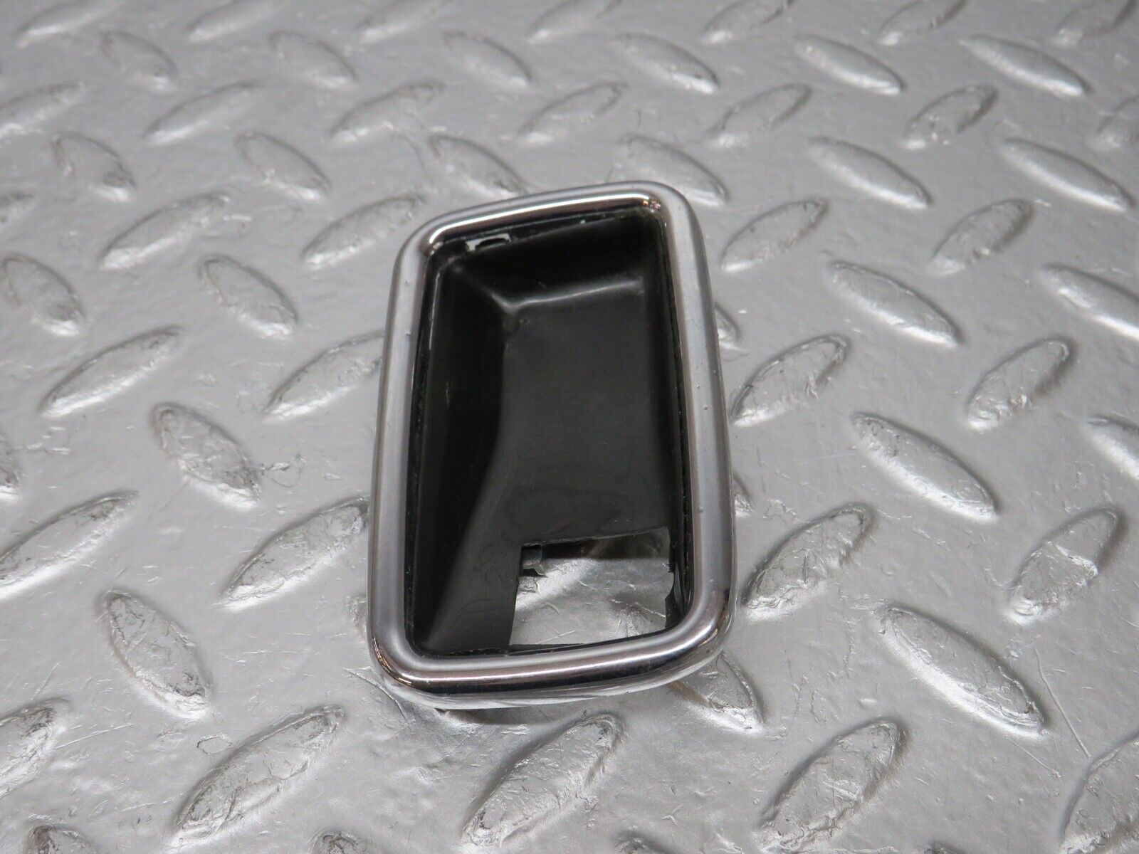 31006 Mercedes-Benz W123 230E Chrome Frame For Door Opener Left 1087660511